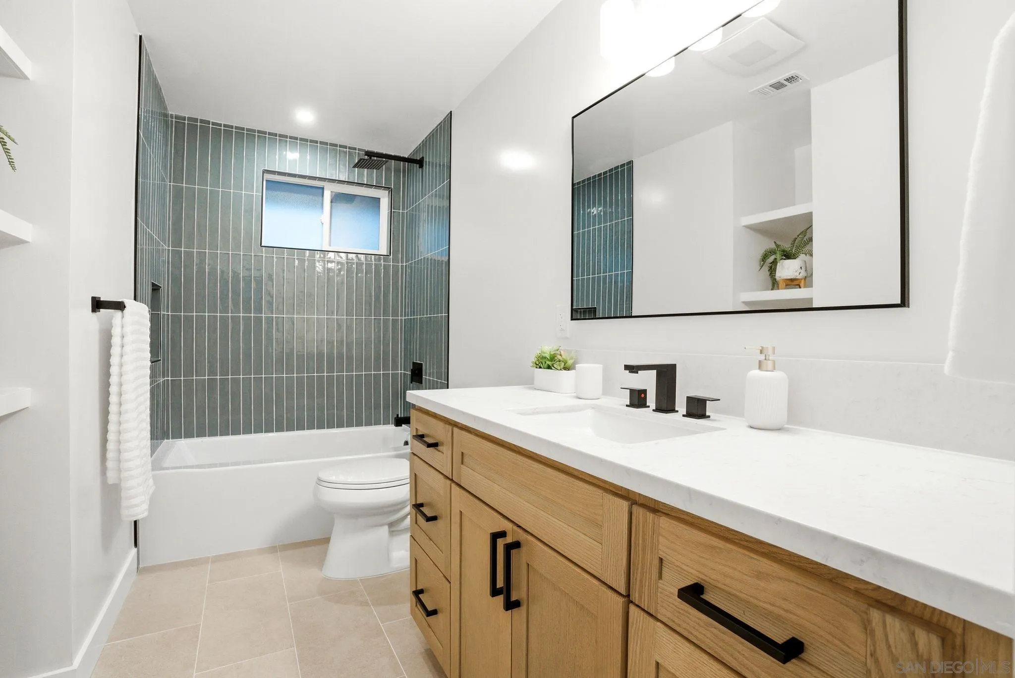 https://cdn.realtyfeed.com/cdn/127/260013535/cf22b9eda697dbc9132f4b7c0a73c191.webp