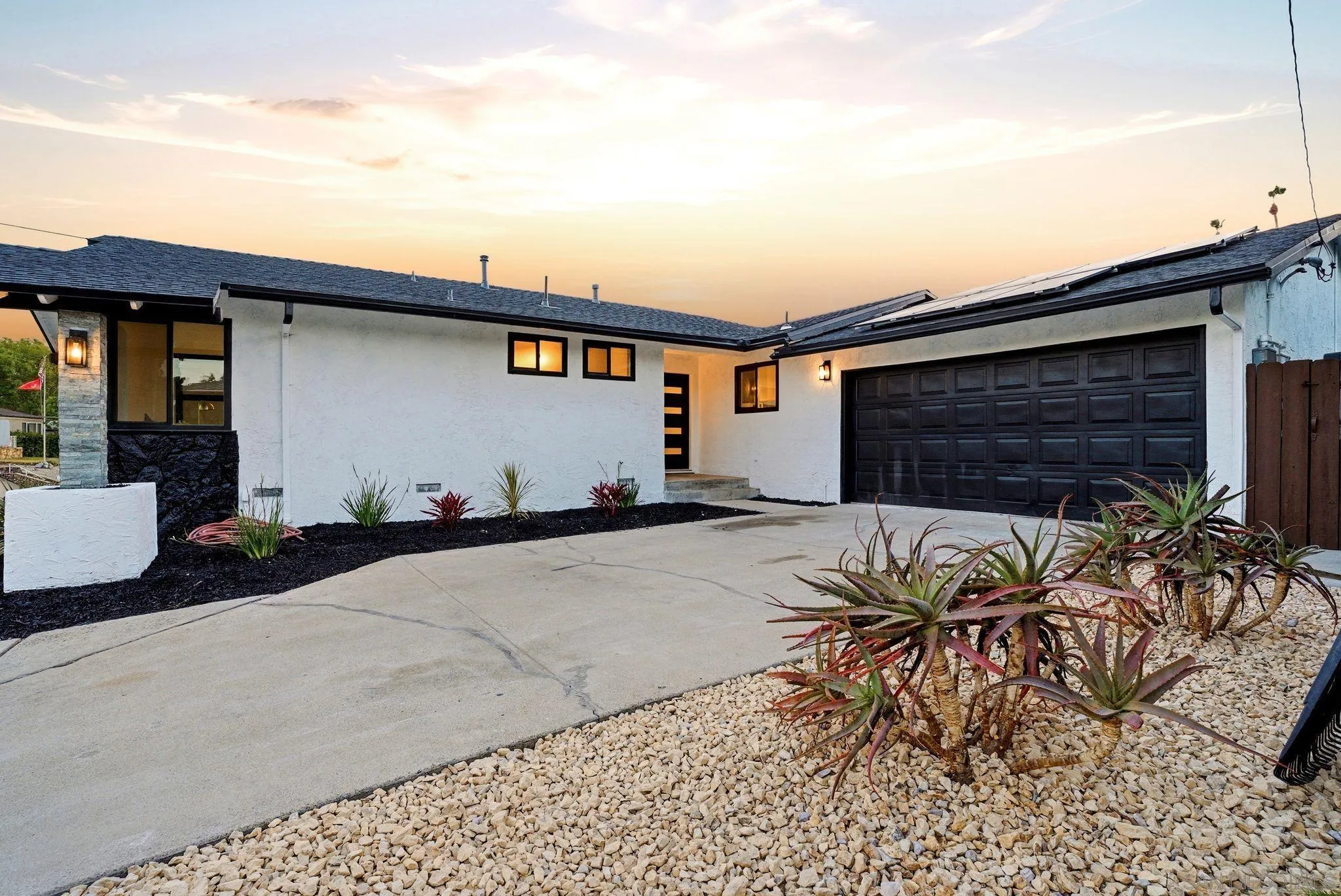 https://cdn.realtyfeed.com/cdn/127/260013535/d259f350b78e028eff56b42b960eaa1b.webp