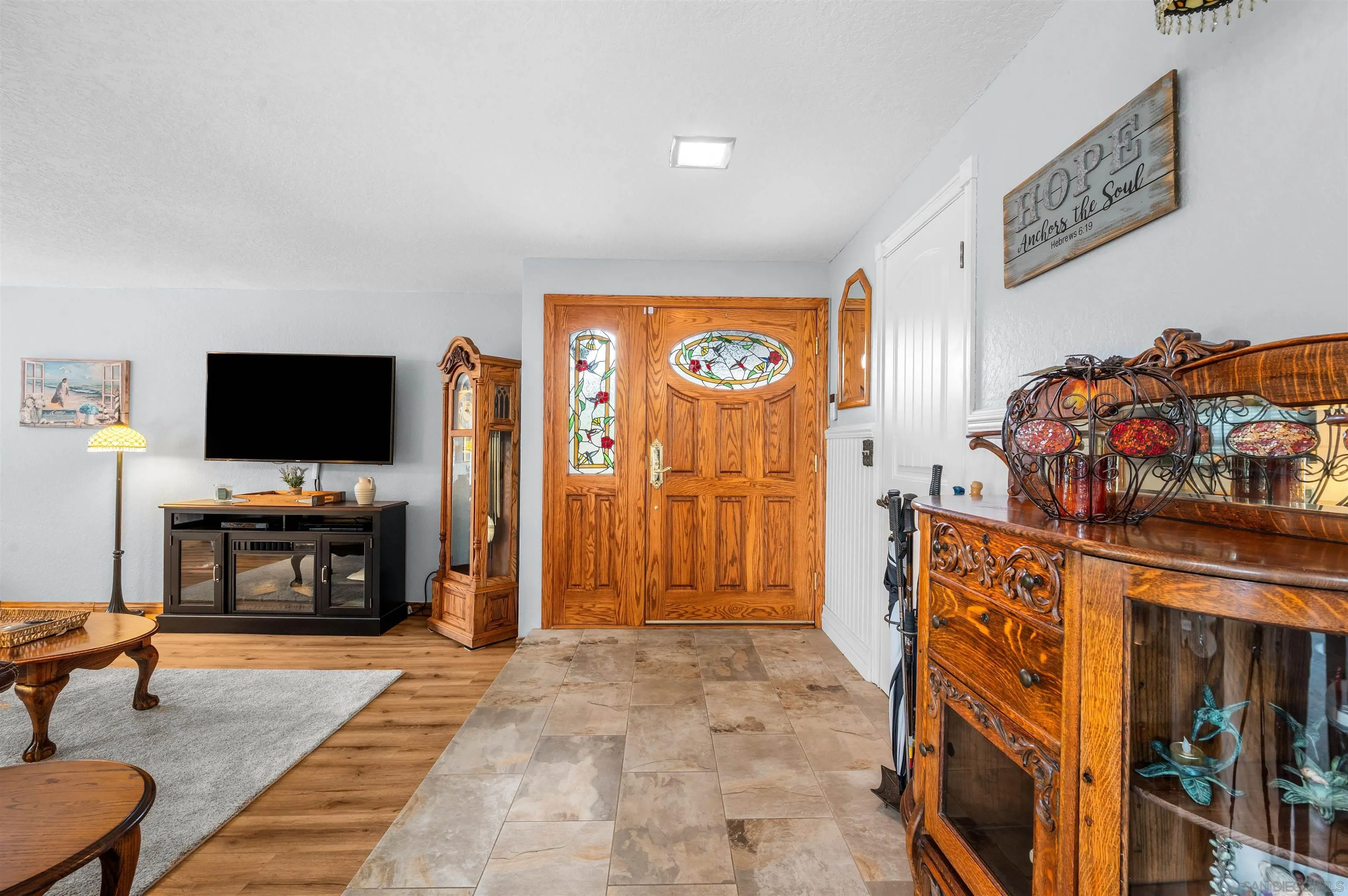 2481 Northmoor Dr, Corona, CA 92882 - Photo 5 of 39, Corona, CA