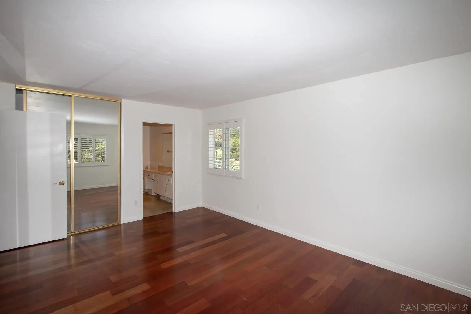 Photo #14: 260013542 Listing: Photo #14