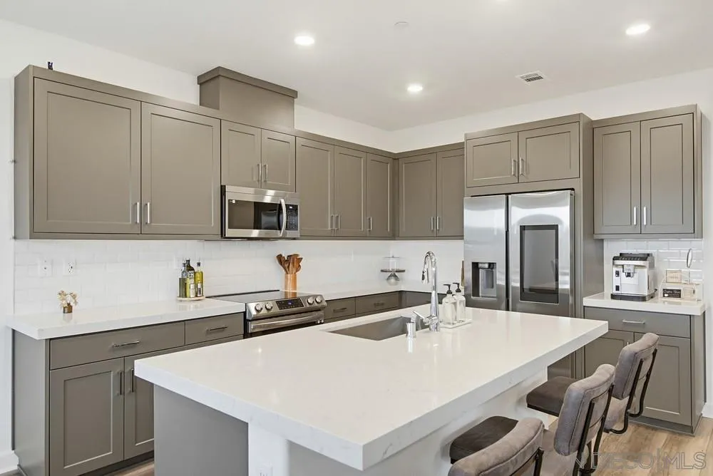 Photo #9: 260013544 Listing: Photo #9