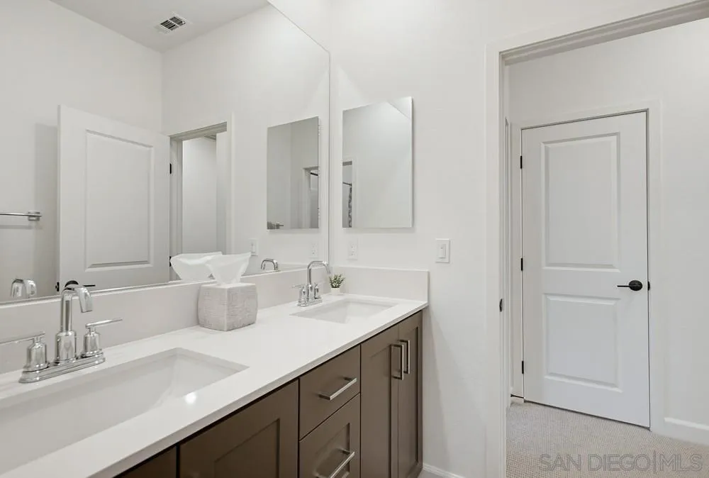 Photo #28: 260013544 Listing: Photo #28