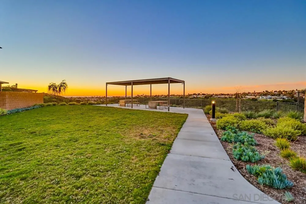 https://cdn.realtyfeed.com/cdn/127/260013544/aeb1ef39842e3d42916fc3934fb23516.webp
