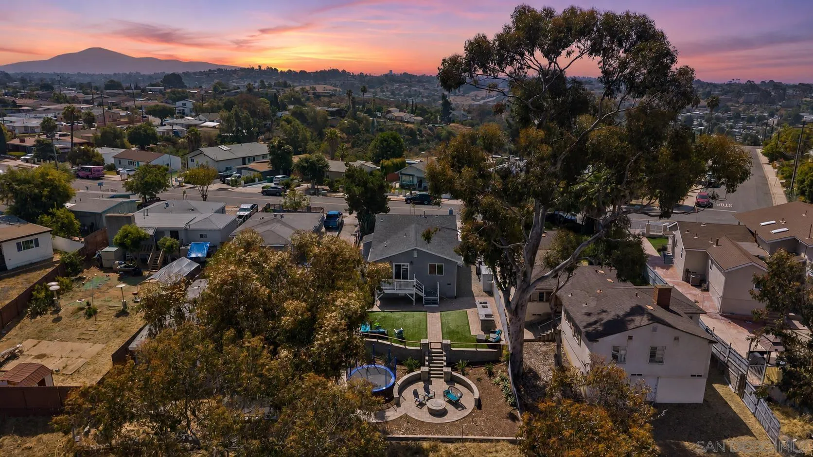 https://cdn.realtyfeed.com/cdn/127/260013545/42a527b6156e19514e982e2c38f7a829.webp