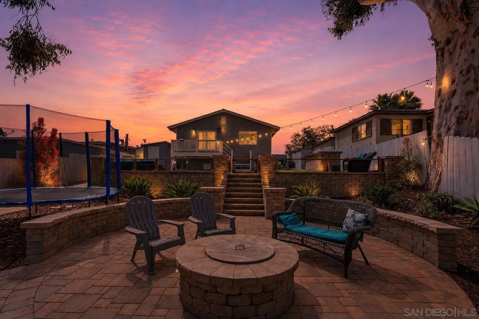 https://cdn.realtyfeed.com/cdn/127/260013545/827de9e1ac1ff23d87ab3559fd29647d.webp