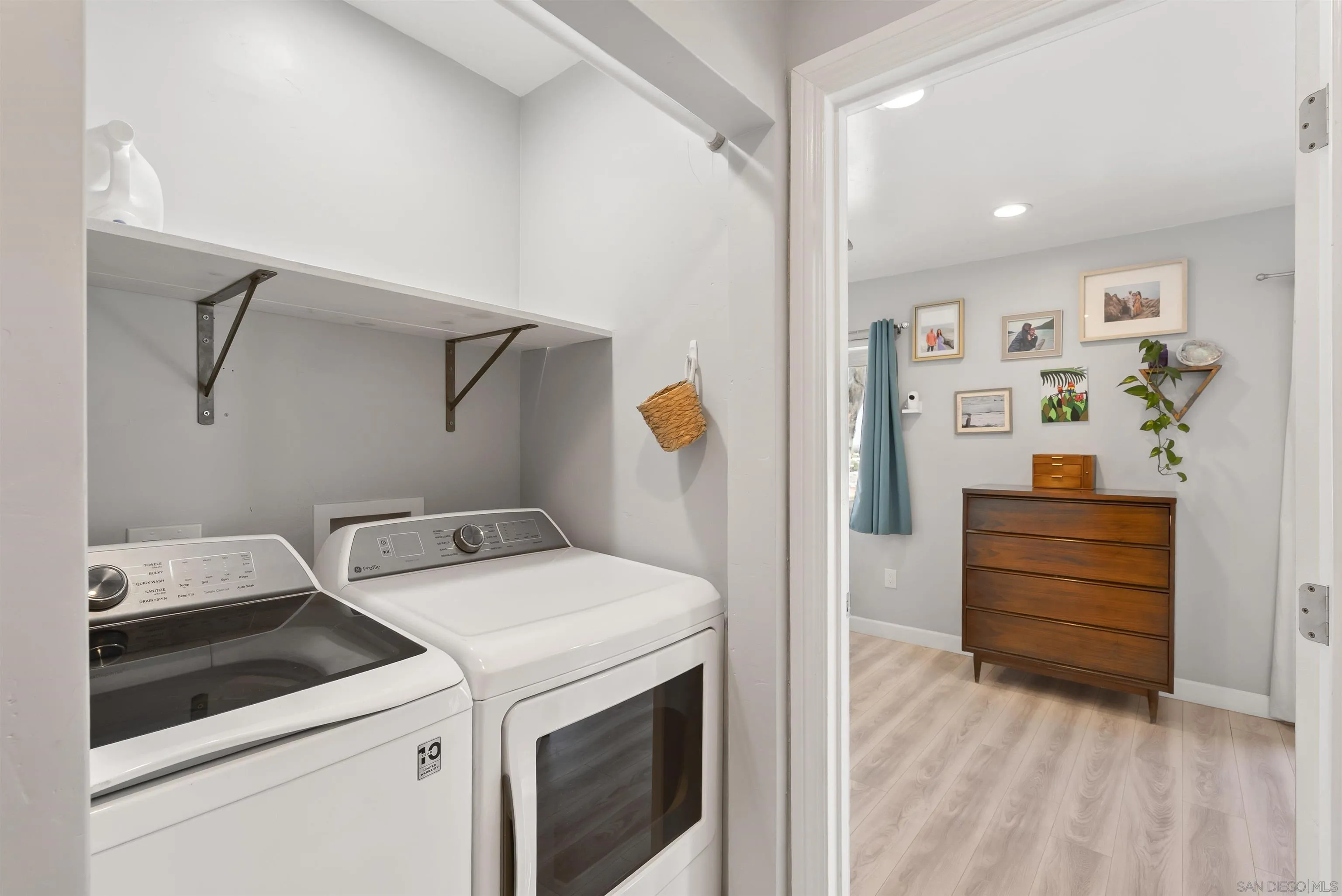 https://cdn.realtyfeed.com/cdn/127/260013545/aab3531da9fe843a45c5d66f0c1eddb2.webp