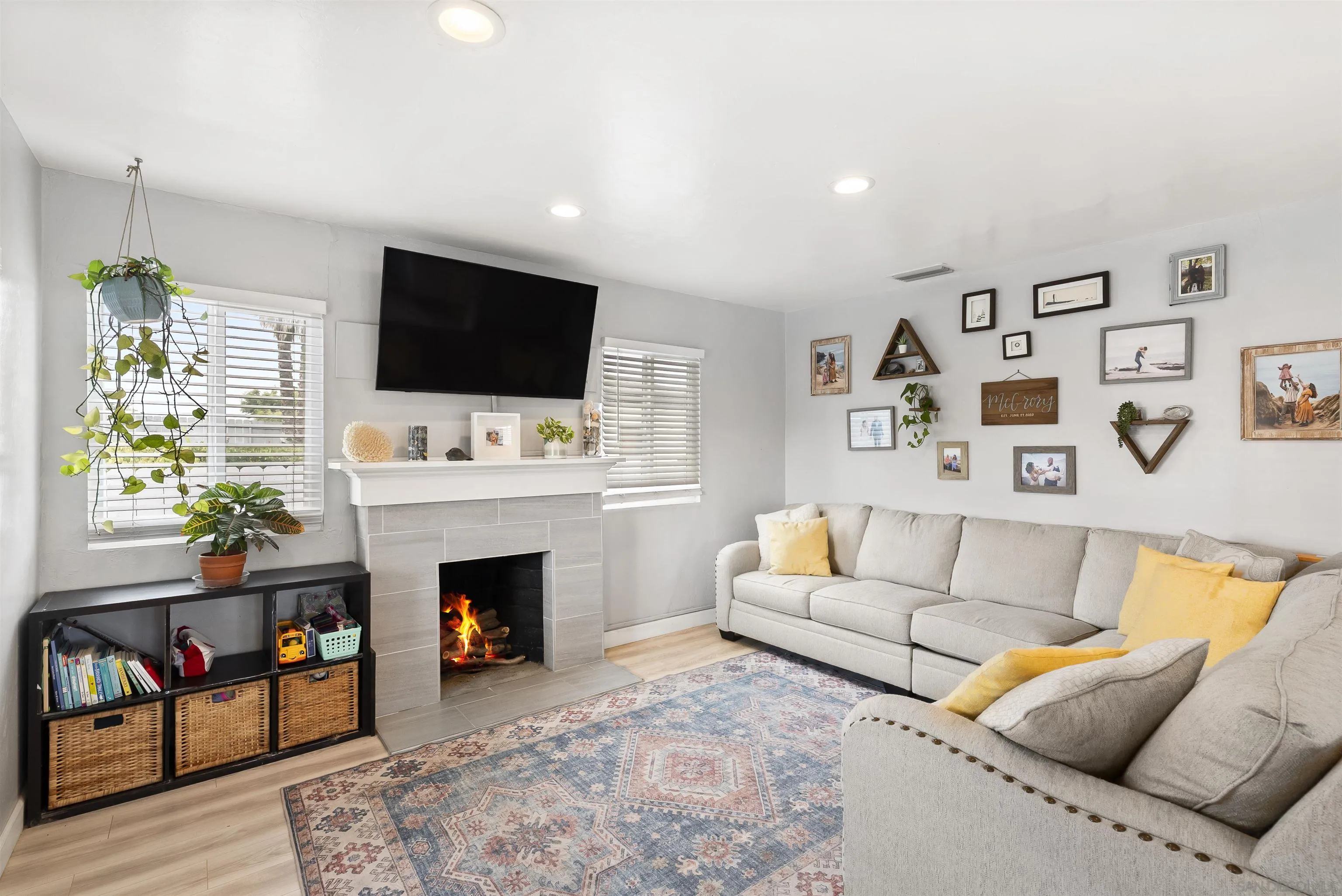 https://cdn.realtyfeed.com/cdn/127/260013545/c7a21dbc59a3914b89002b892a33f052.webp