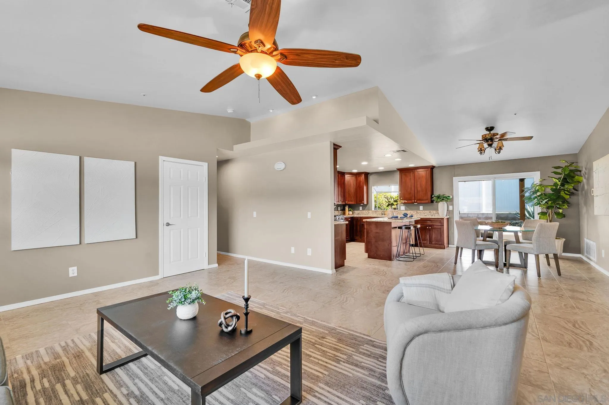 https://cdn.realtyfeed.com/cdn/127/260013549/91c76ec7a23bed90e533f68e559362fc.webp