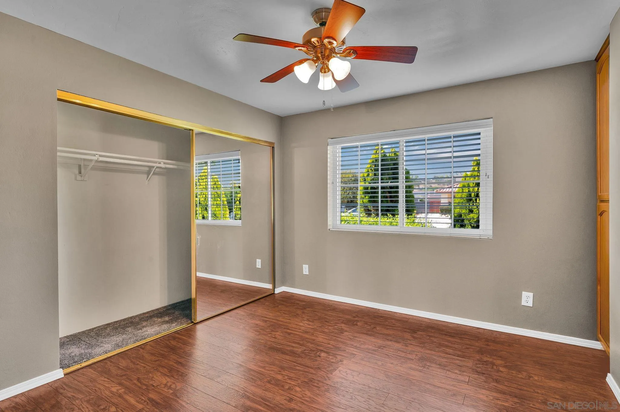 https://cdn.realtyfeed.com/cdn/127/260013549/a6e1a9995a2c72efa60b049369eced94.webp