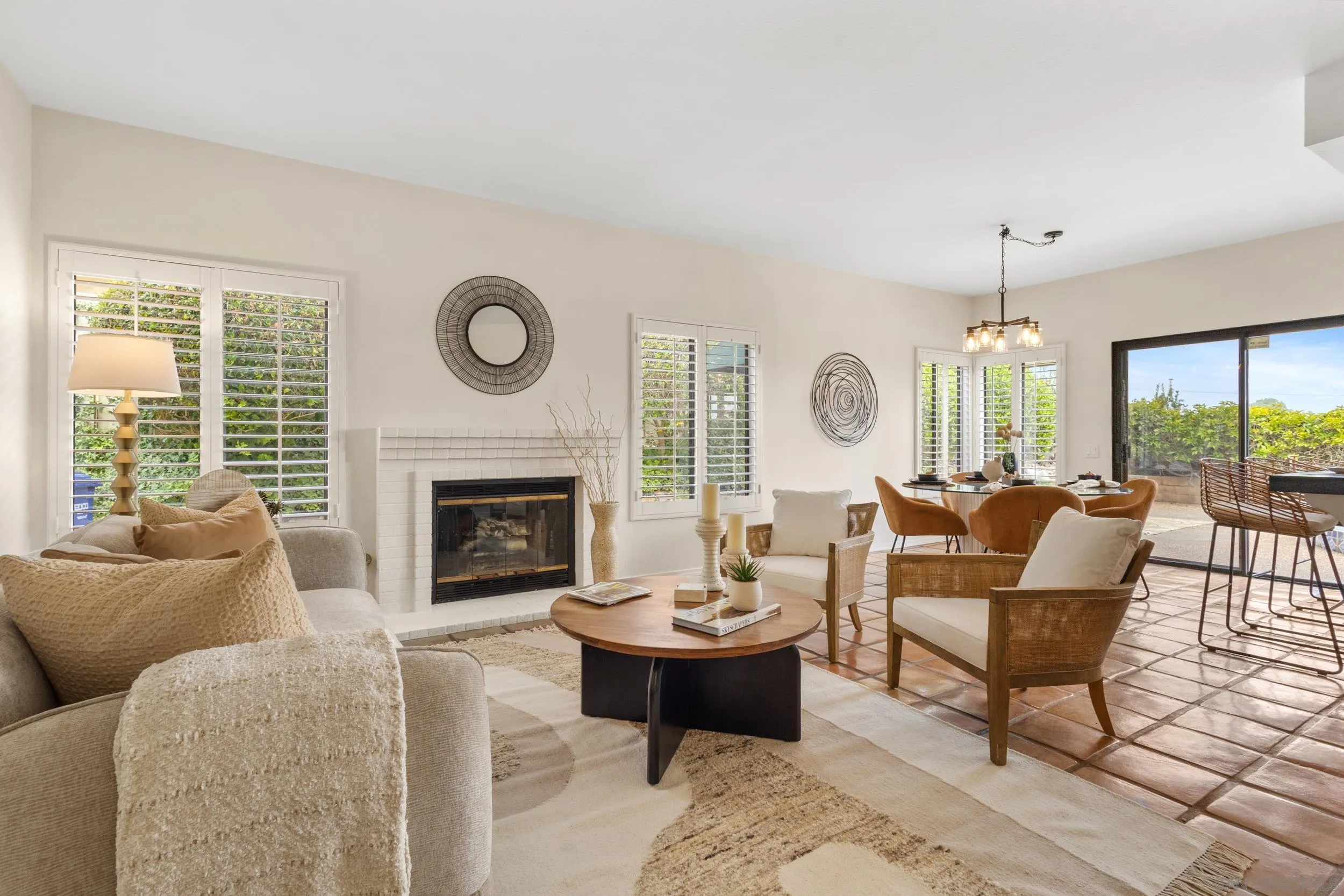 https://cdn.realtyfeed.com/cdn/127/260013551/316041c1ce19e5c3a7546633b5df3d3f.webp
