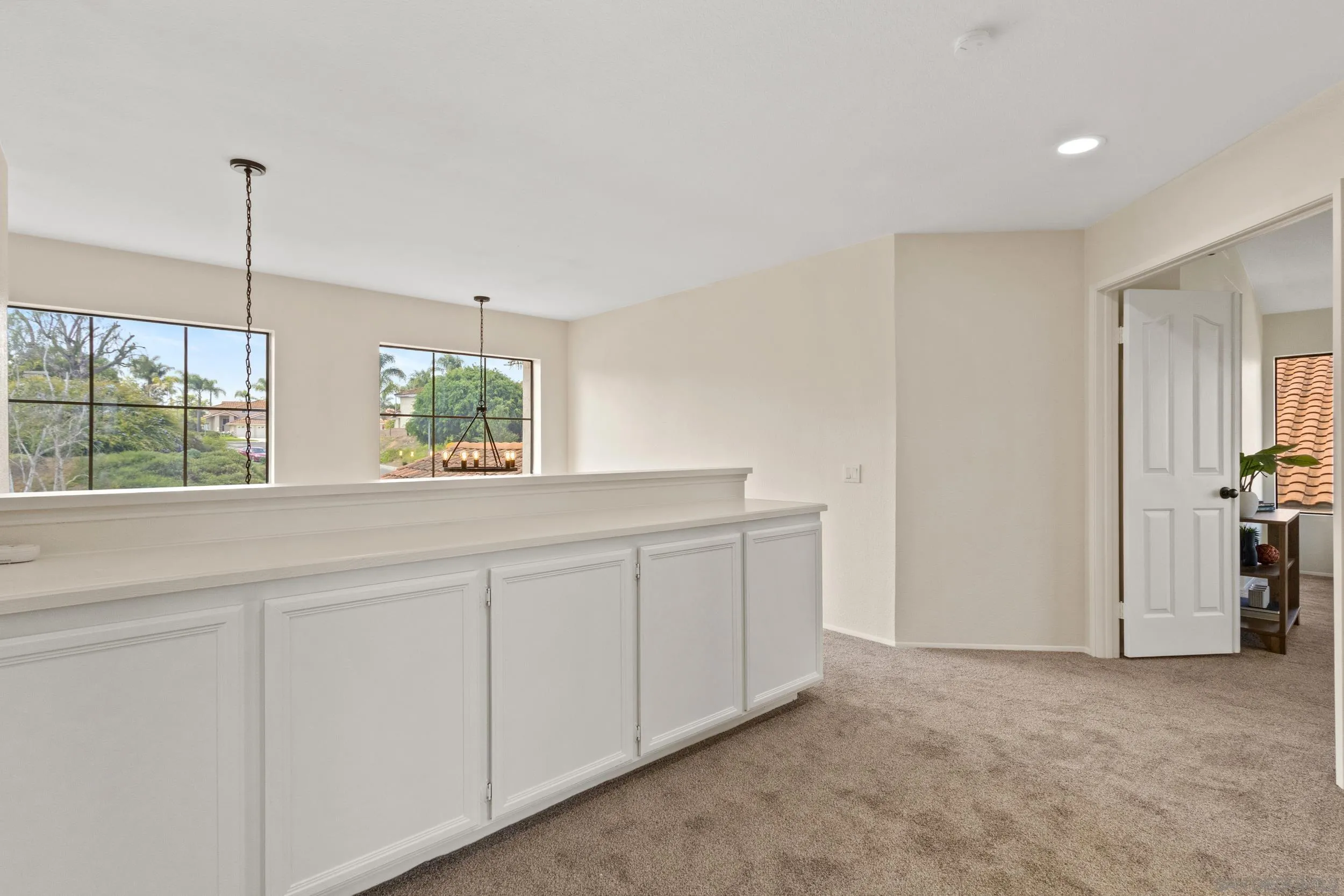 https://cdn.realtyfeed.com/cdn/127/260013551/6a599ba57639e175c2af7274966fd87d.webp