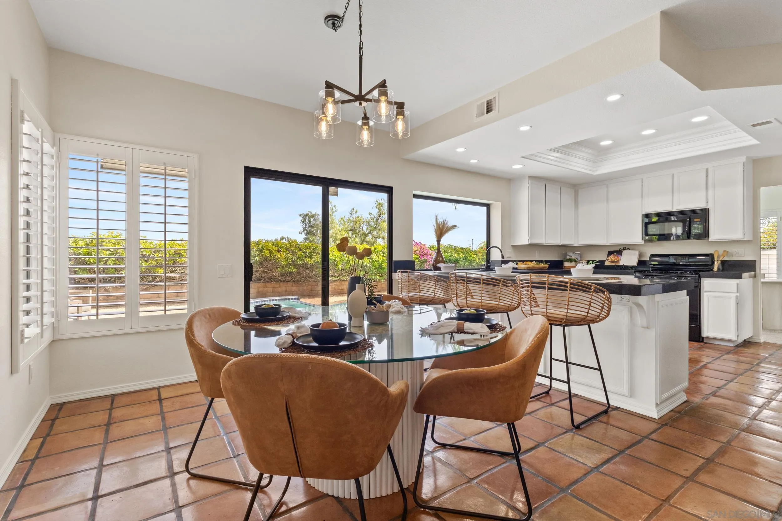 https://cdn.realtyfeed.com/cdn/127/260013551/6fd0b651cf88921c527e17fd52b03949.webp