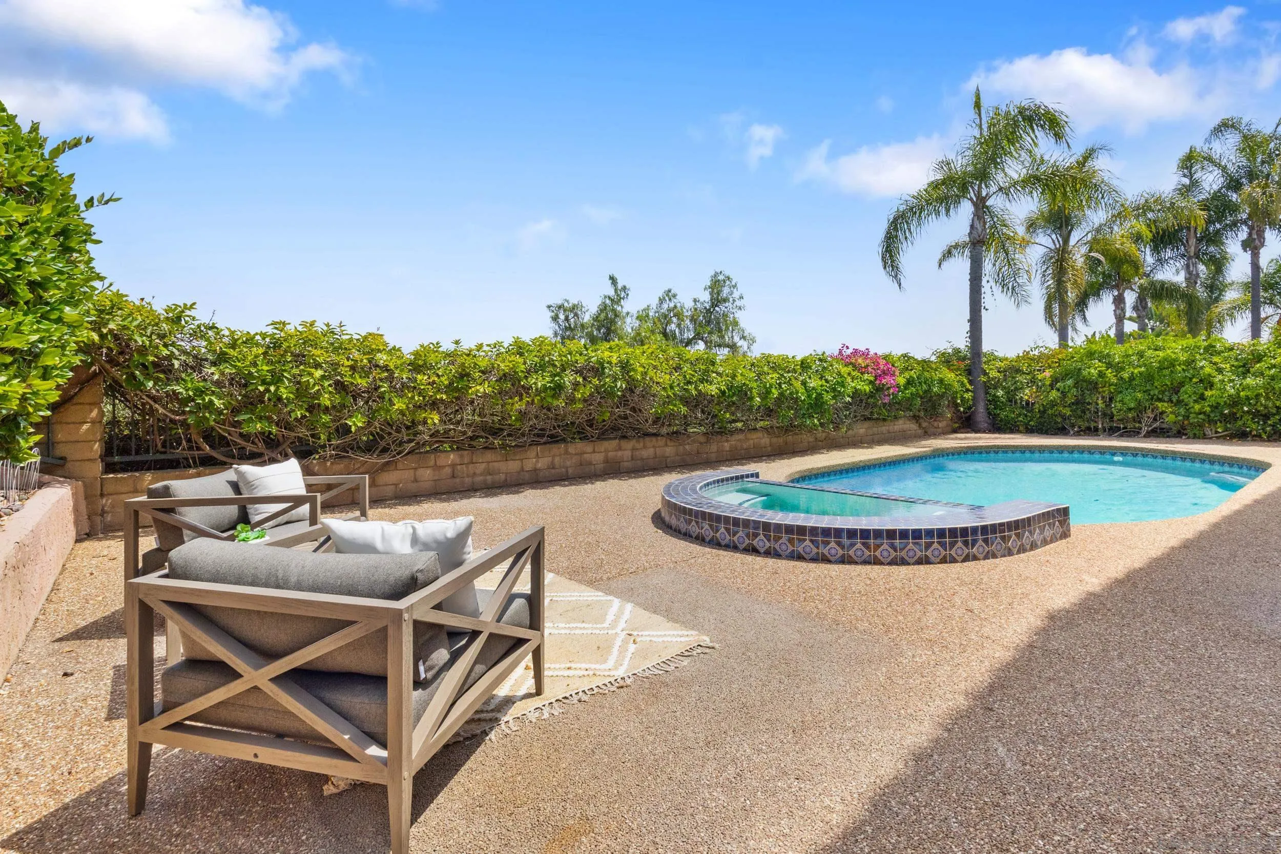 https://cdn.realtyfeed.com/cdn/127/260013551/adcd44ffabd2801ba358a72cb601a938.webp