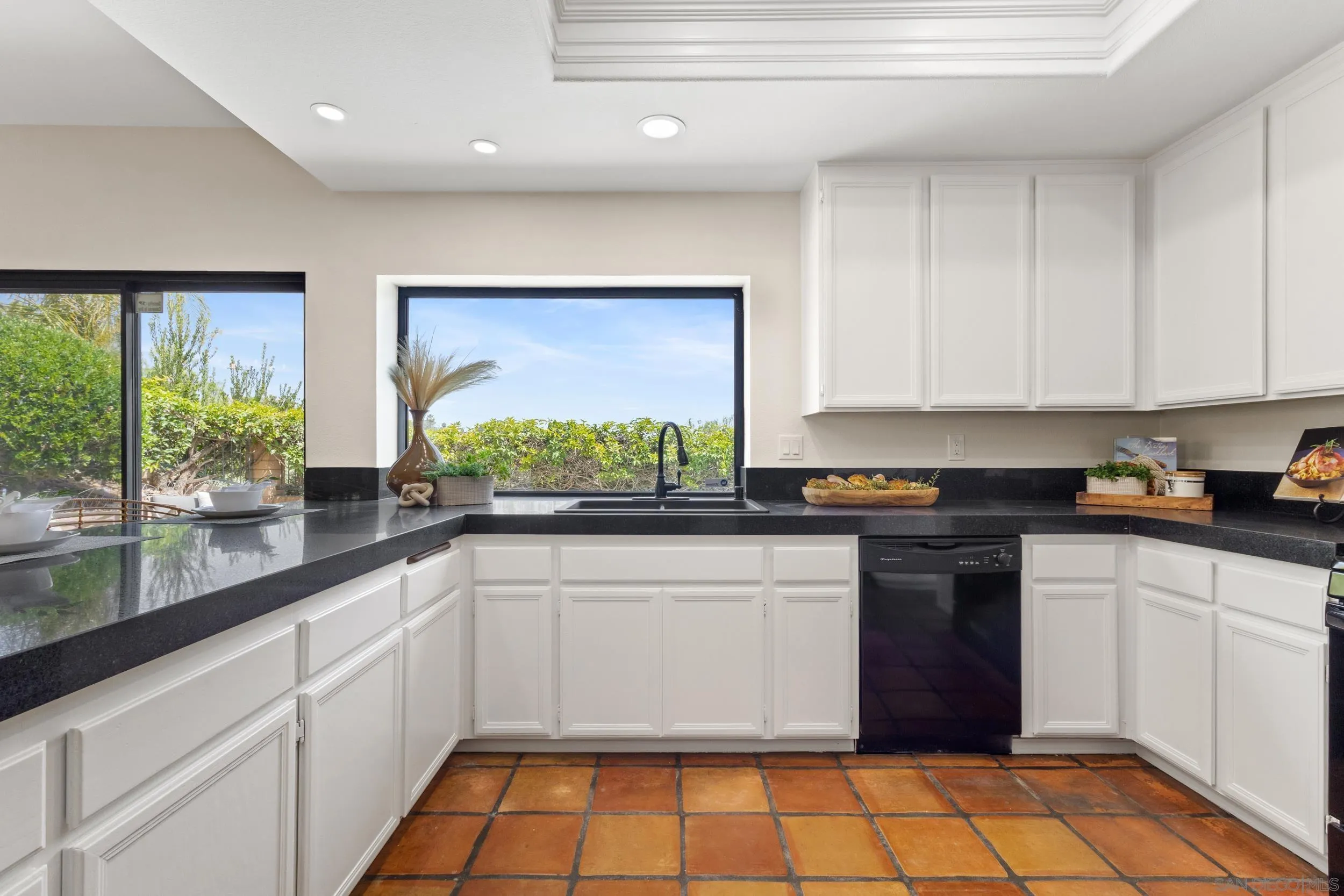 https://cdn.realtyfeed.com/cdn/127/260013551/d52f8792d9c2f69d6394c81e45a8c15a.webp