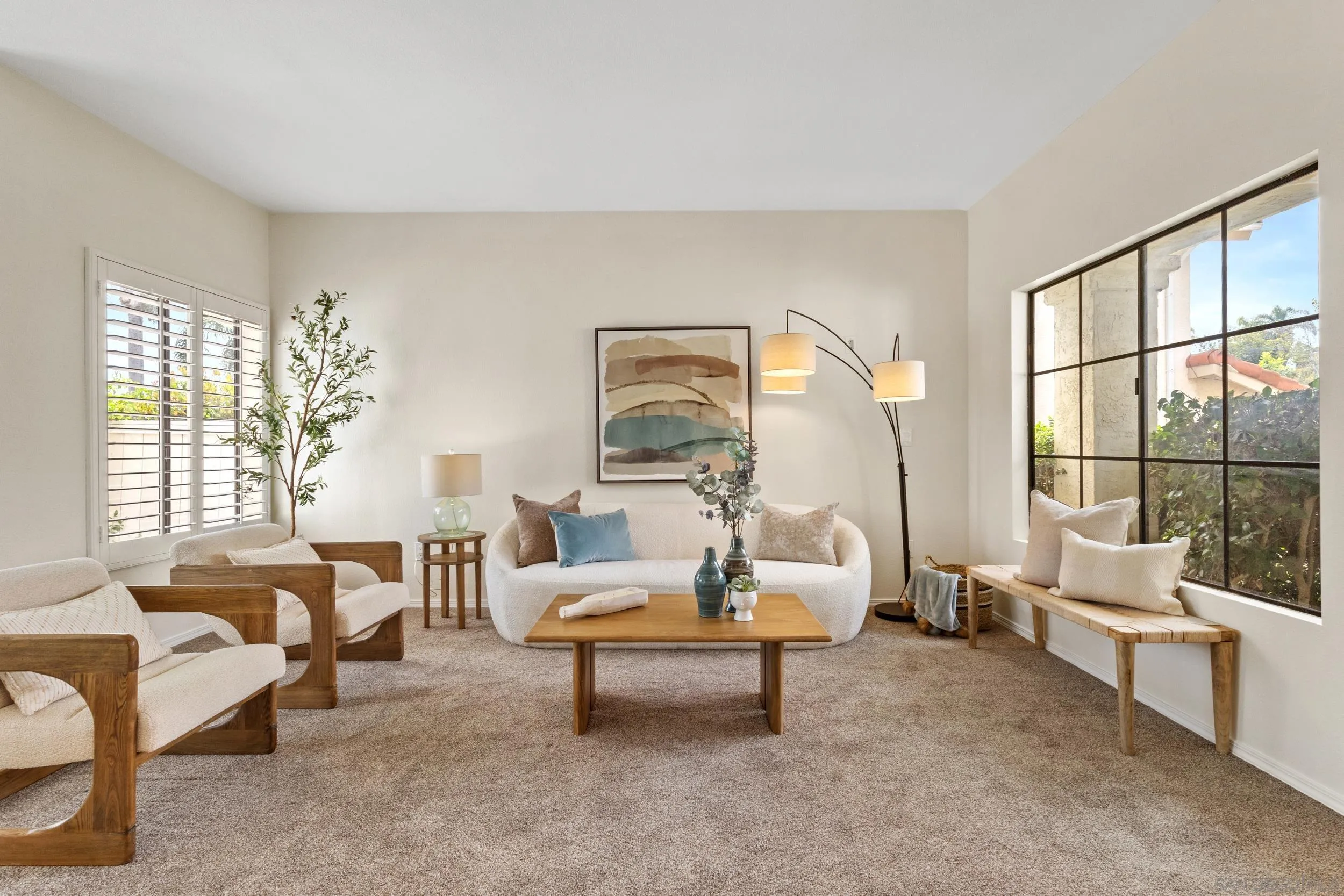 https://cdn.realtyfeed.com/cdn/127/260013551/de222da24b3fa5c9149437d5f5c7873f.webp