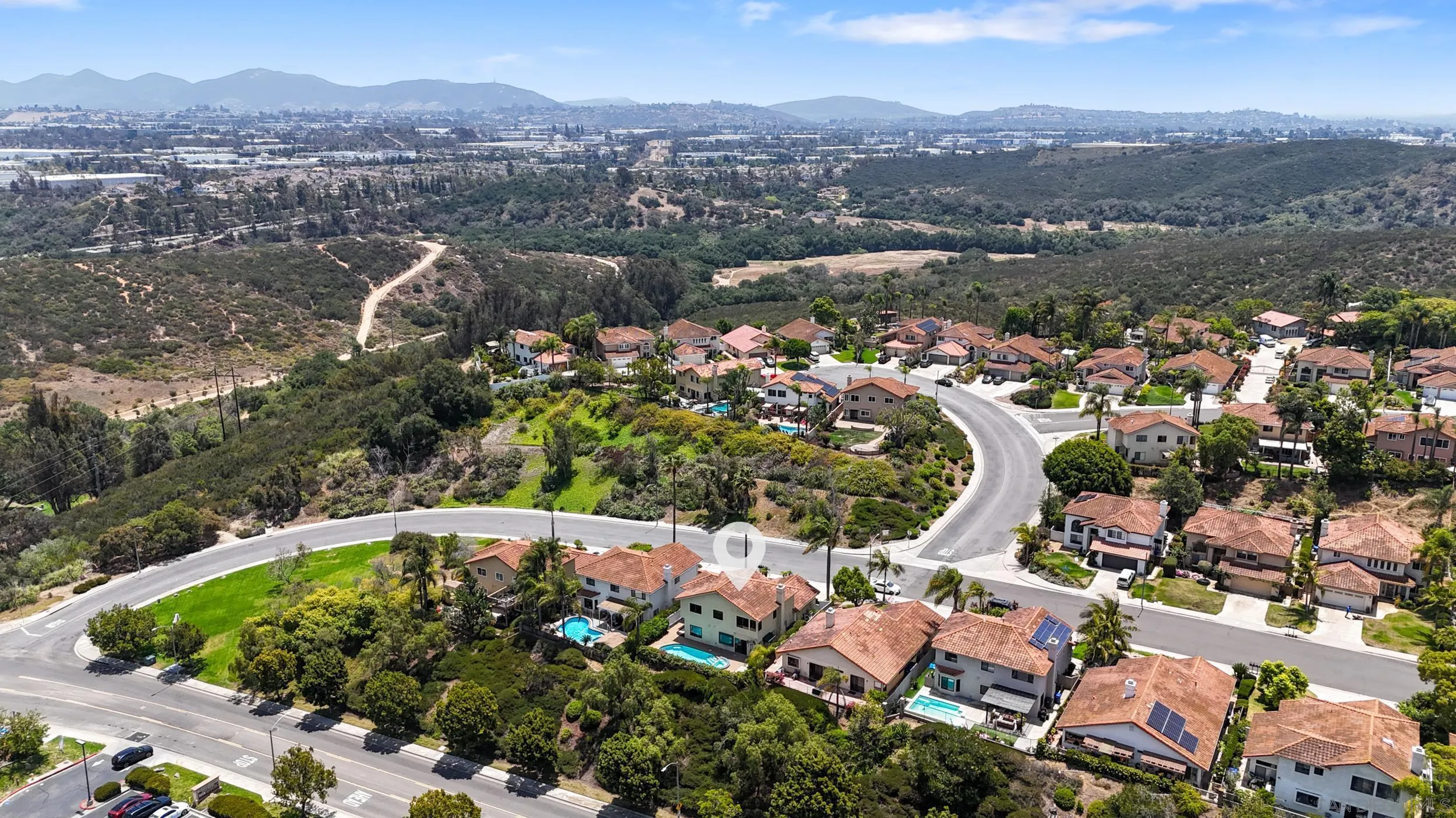 https://cdn.realtyfeed.com/cdn/127/260013551/fbada0381af91825432d139d1180eb43.webp