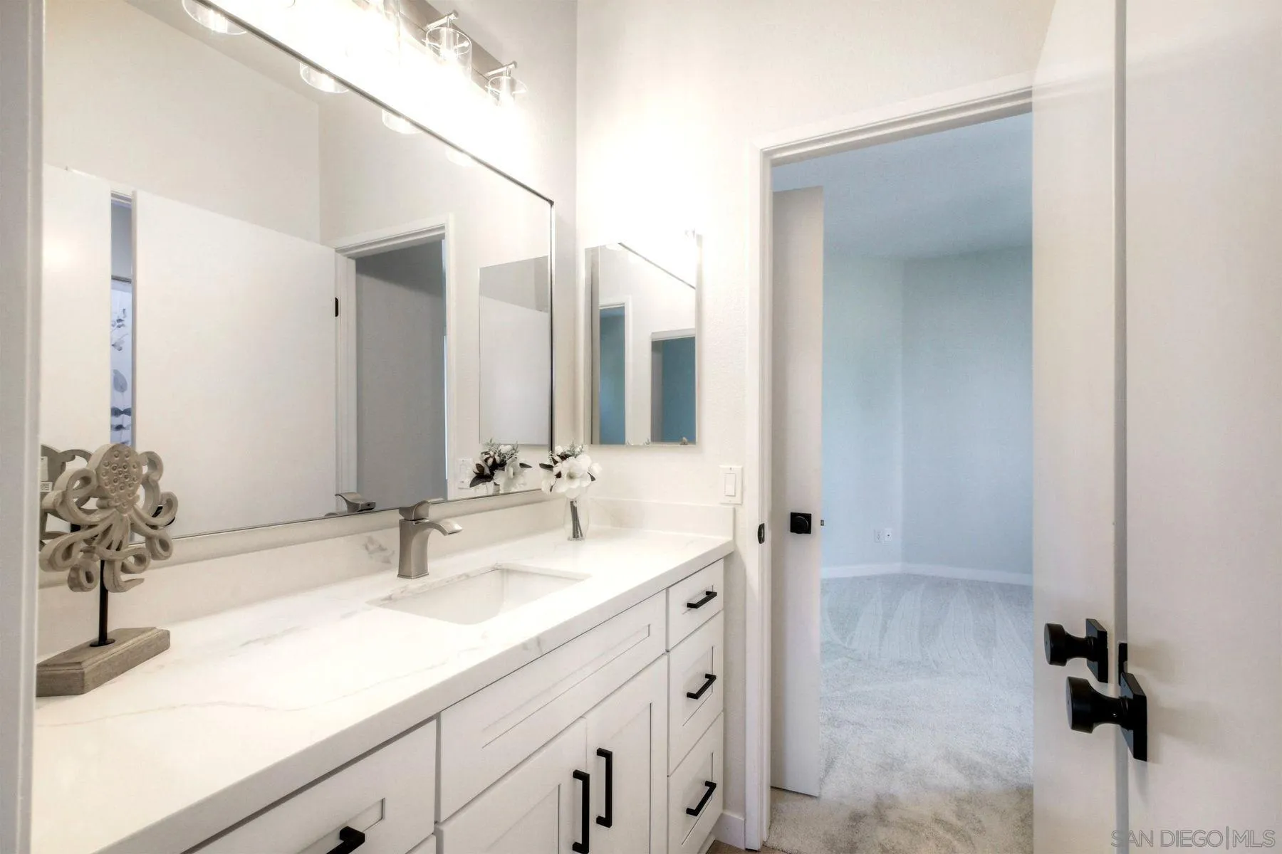 Photo #23: 260013556 Listing: Photo #23