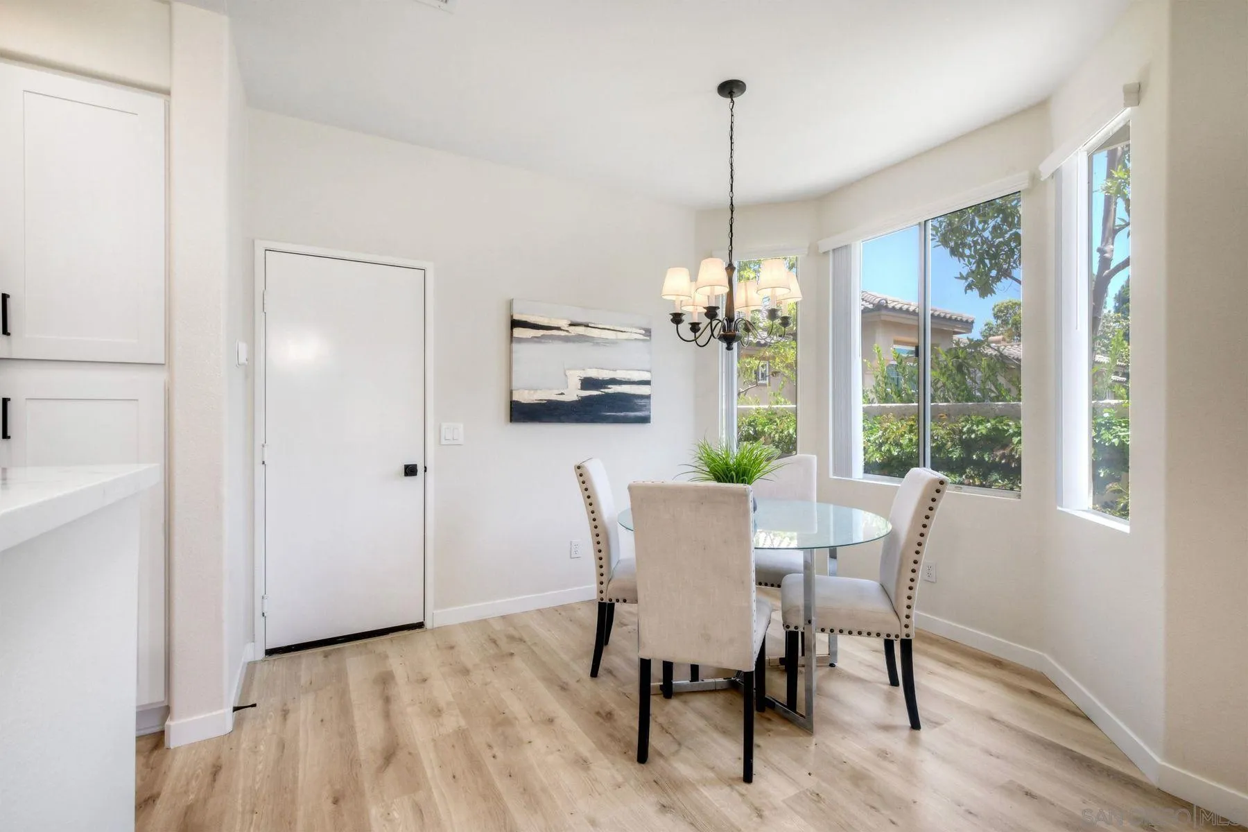 Photo #14: 260013556 Listing: Photo #14