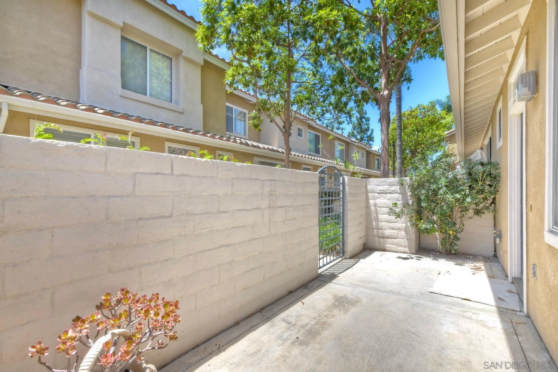 Photo #5: 260013556 Listing: Photo #5