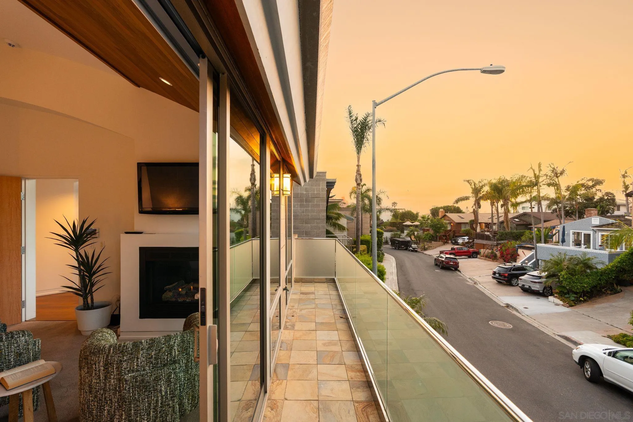 https://cdn.realtyfeed.com/cdn/127/260013557/0c415b8523176412751c544ce97eb5e8.webp