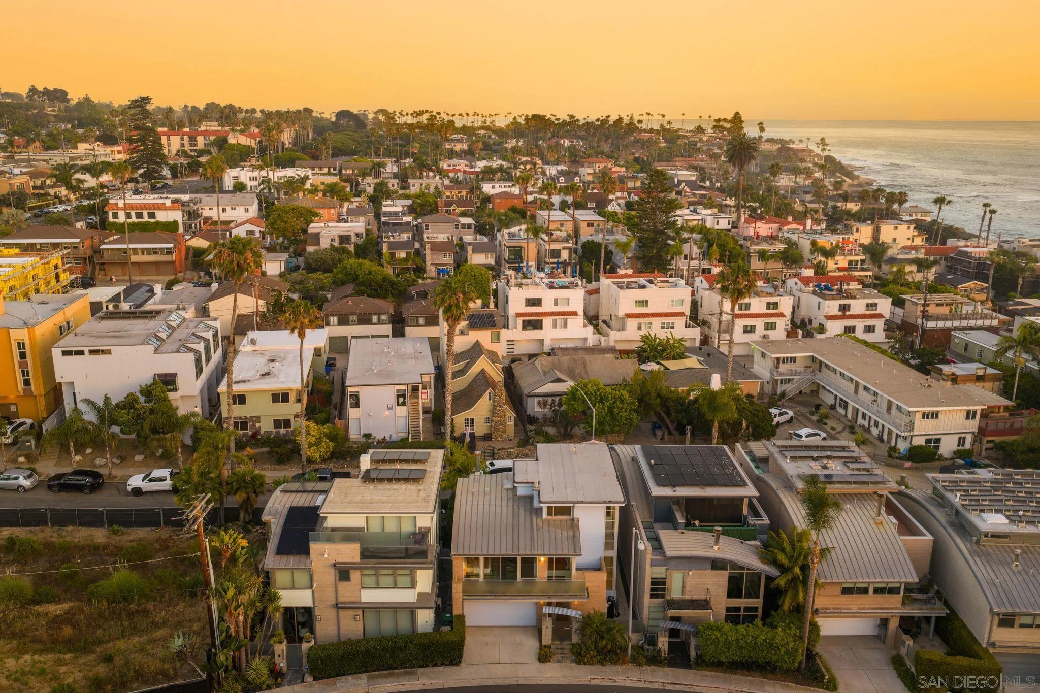 https://cdn.realtyfeed.com/cdn/127/260013557/1e63ccddf4b3ea084b3d29516567910d.webp