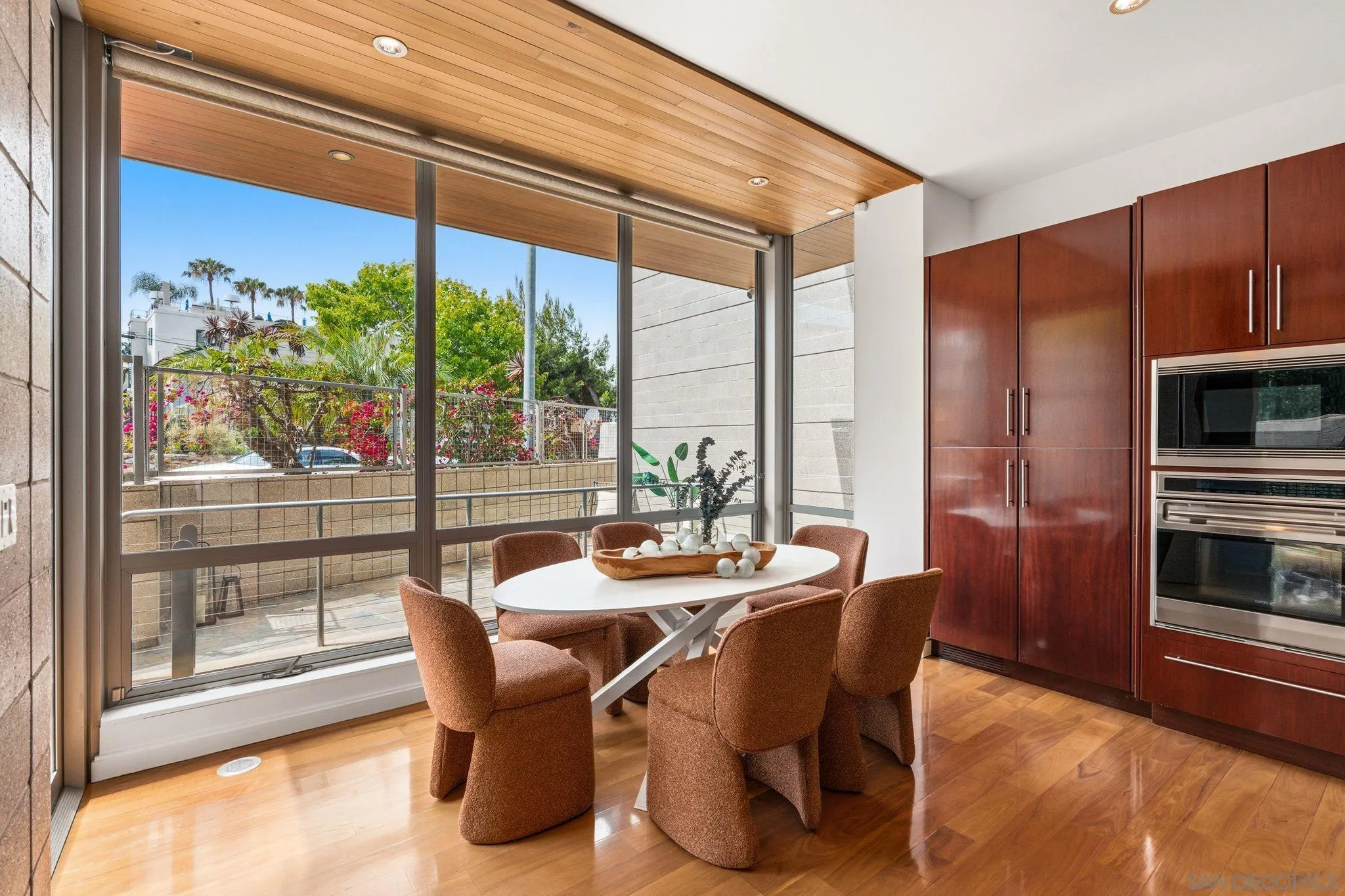 https://cdn.realtyfeed.com/cdn/127/260013557/37fd320058f2c2c55a3a708cca7f5fae.webp