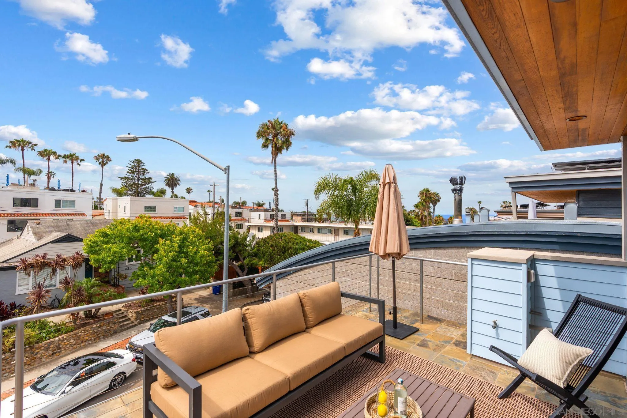 https://cdn.realtyfeed.com/cdn/127/260013557/88e908a7afb7f239828365e138098c23.webp