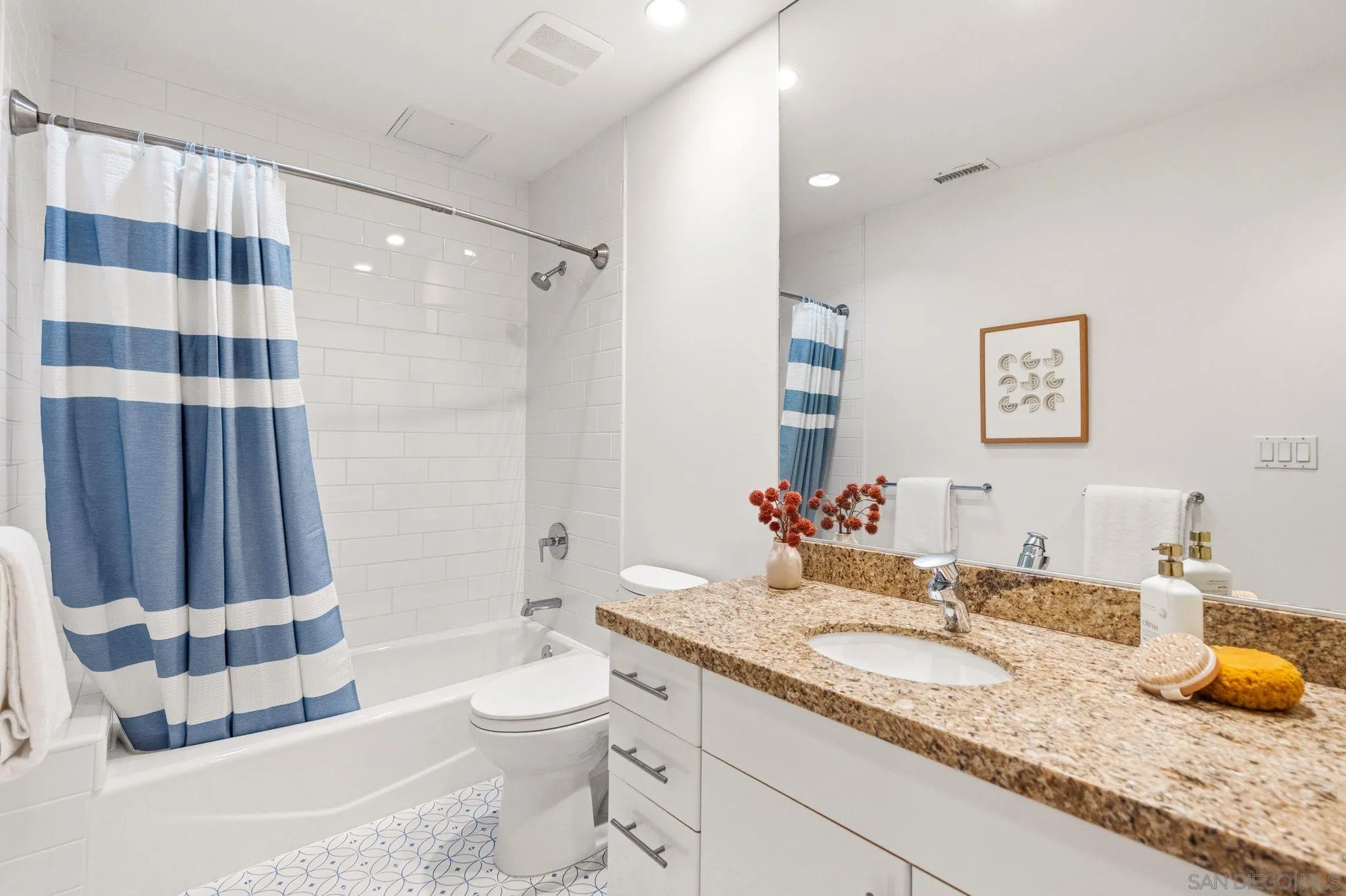 https://cdn.realtyfeed.com/cdn/127/260013557/963b1d67f45a6cdd70c2d0214940c7fa.webp