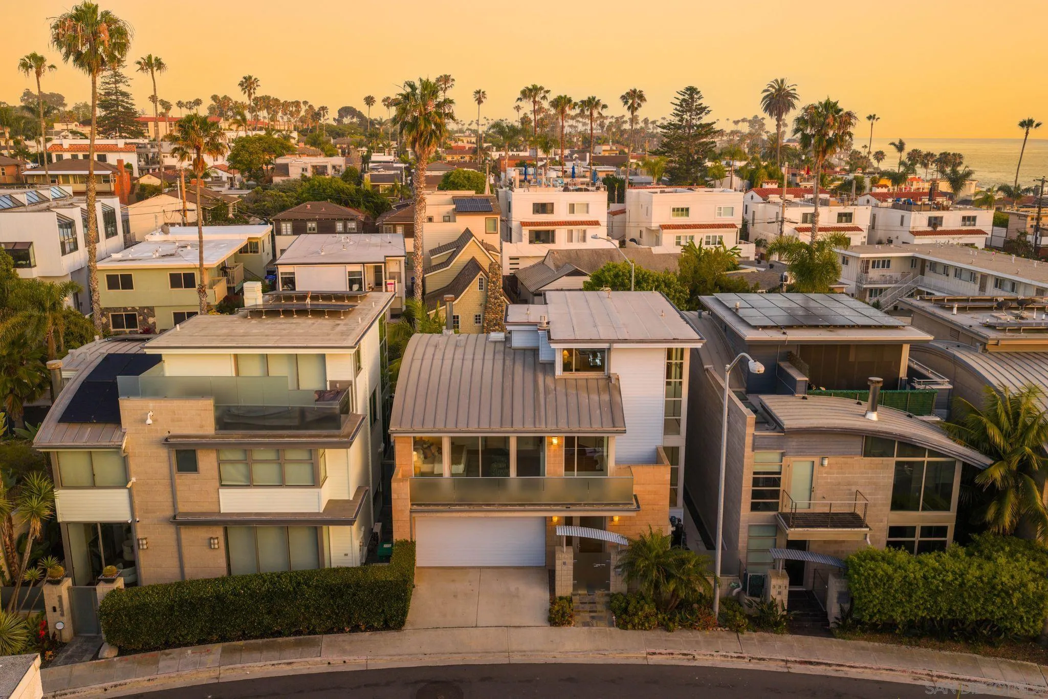 https://cdn.realtyfeed.com/cdn/127/260013557/e53ef374cf618a1734a9929295d430e7.webp