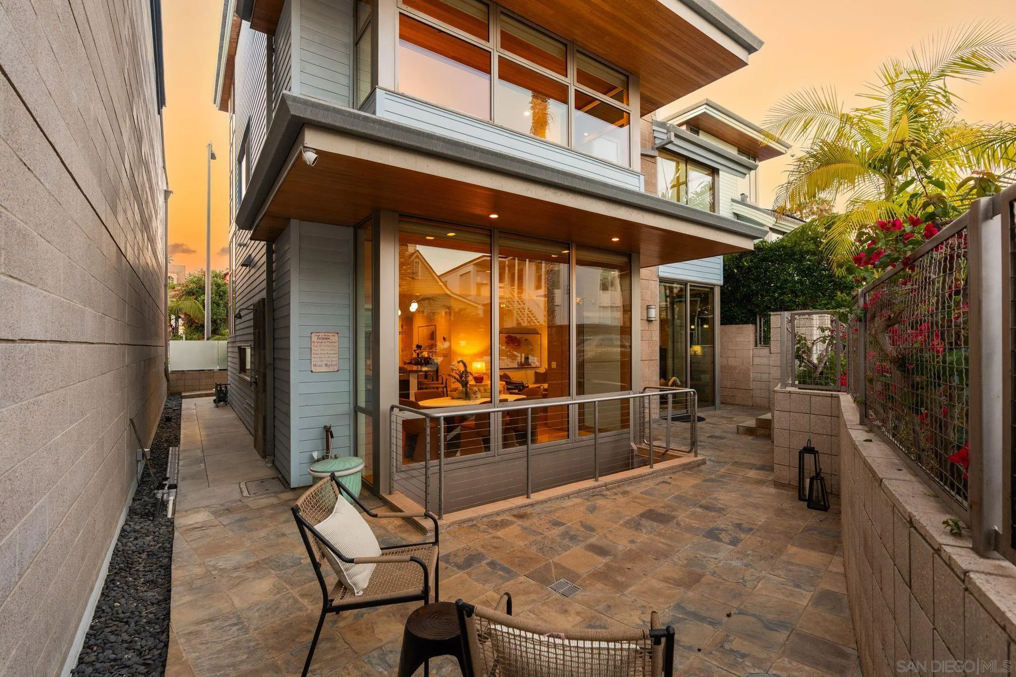 https://cdn.realtyfeed.com/cdn/127/260013557/fc65de2c2a712fccc61ab59e7a72ad25.webp