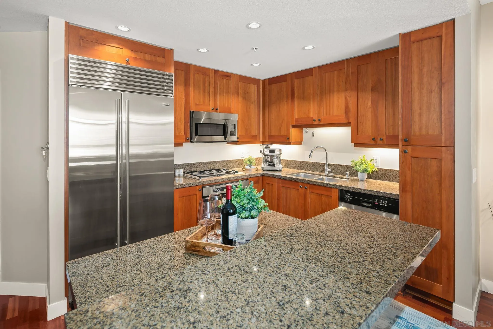 Photo #5: 260013558 Listing: Photo #5