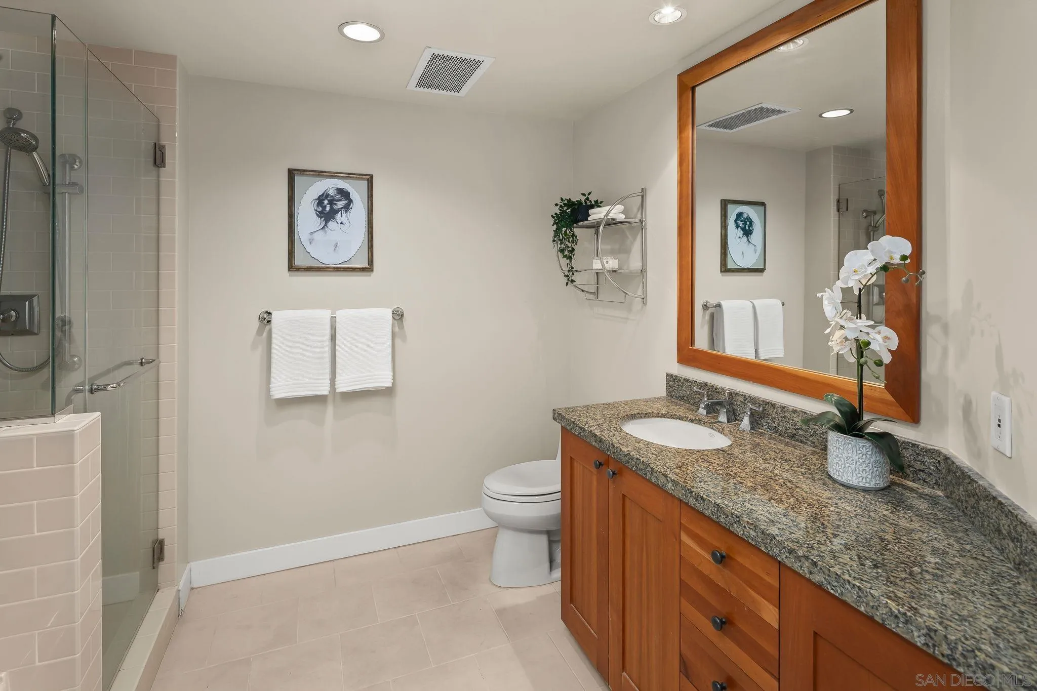Photo #15: 260013558 Listing: Photo #15