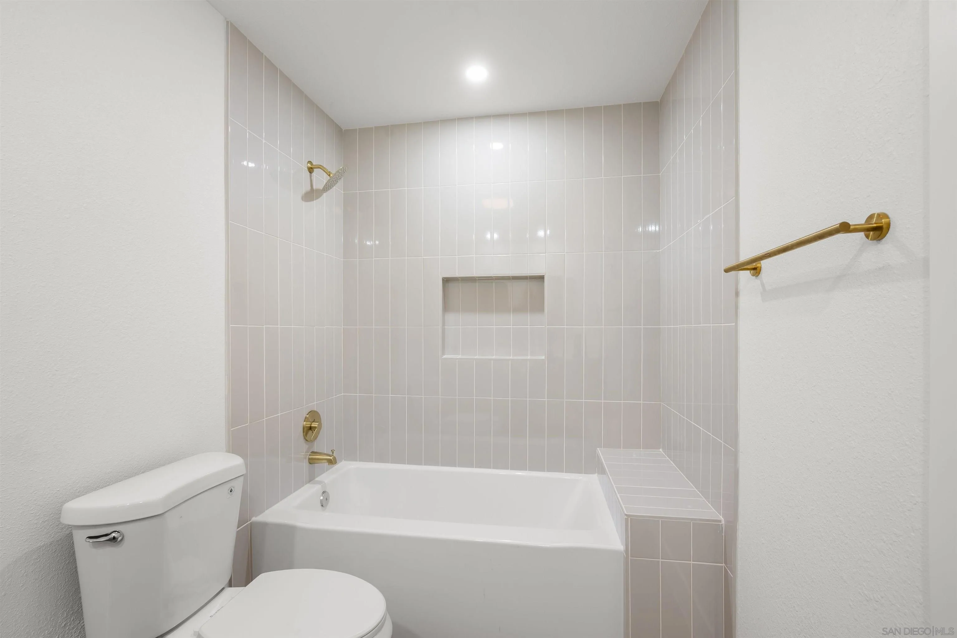 Photo #20: 260013559 Listing: Photo #20