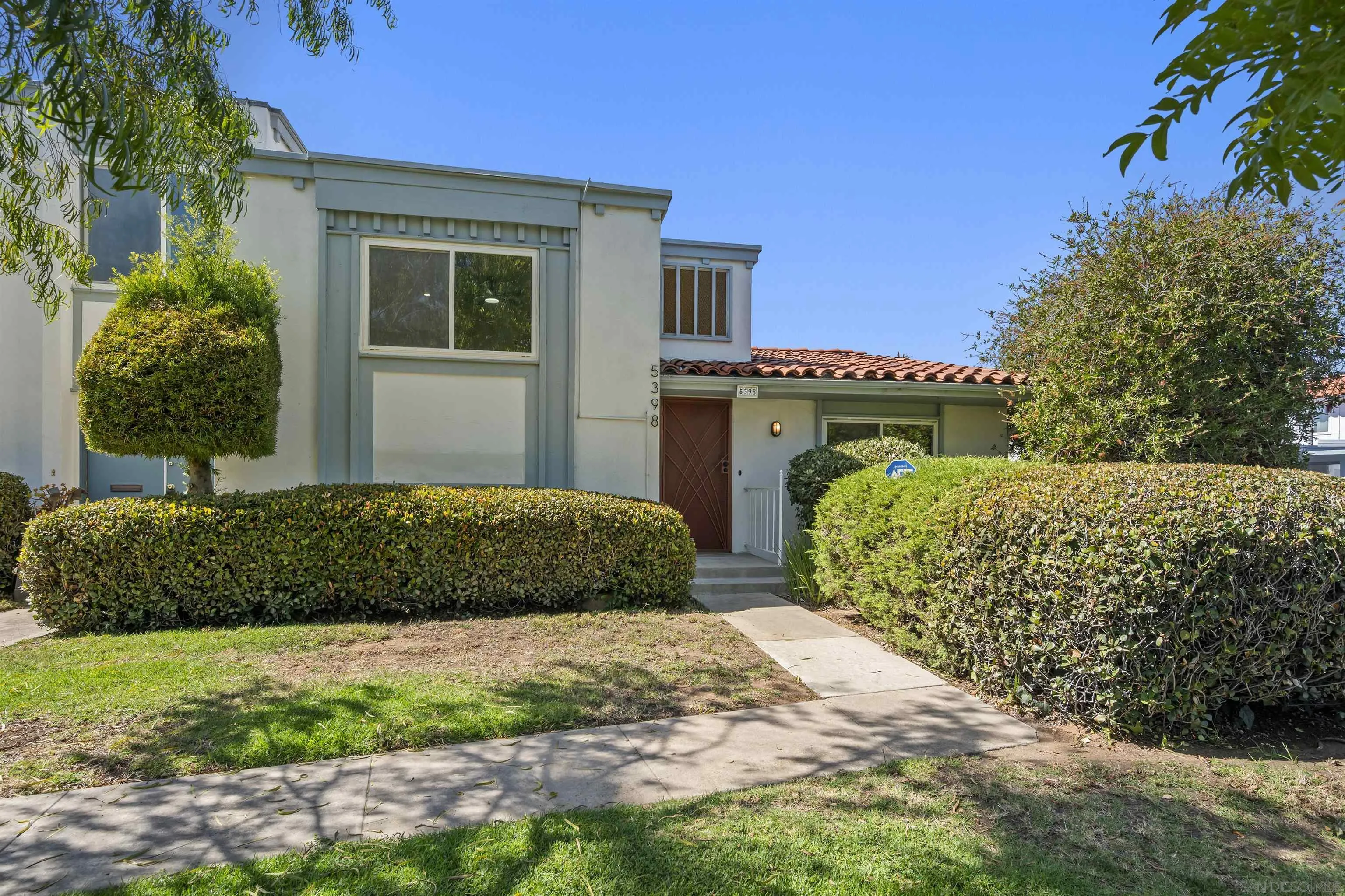 Photo #3: 260013559 Listing: Photo #3