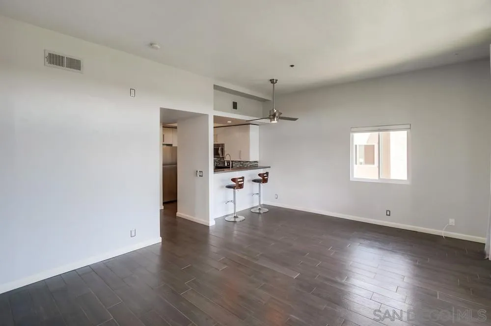 https://cdn.realtyfeed.com/cdn/127/260013560/0601387c46cff62c10e01482e769ae1e.webp