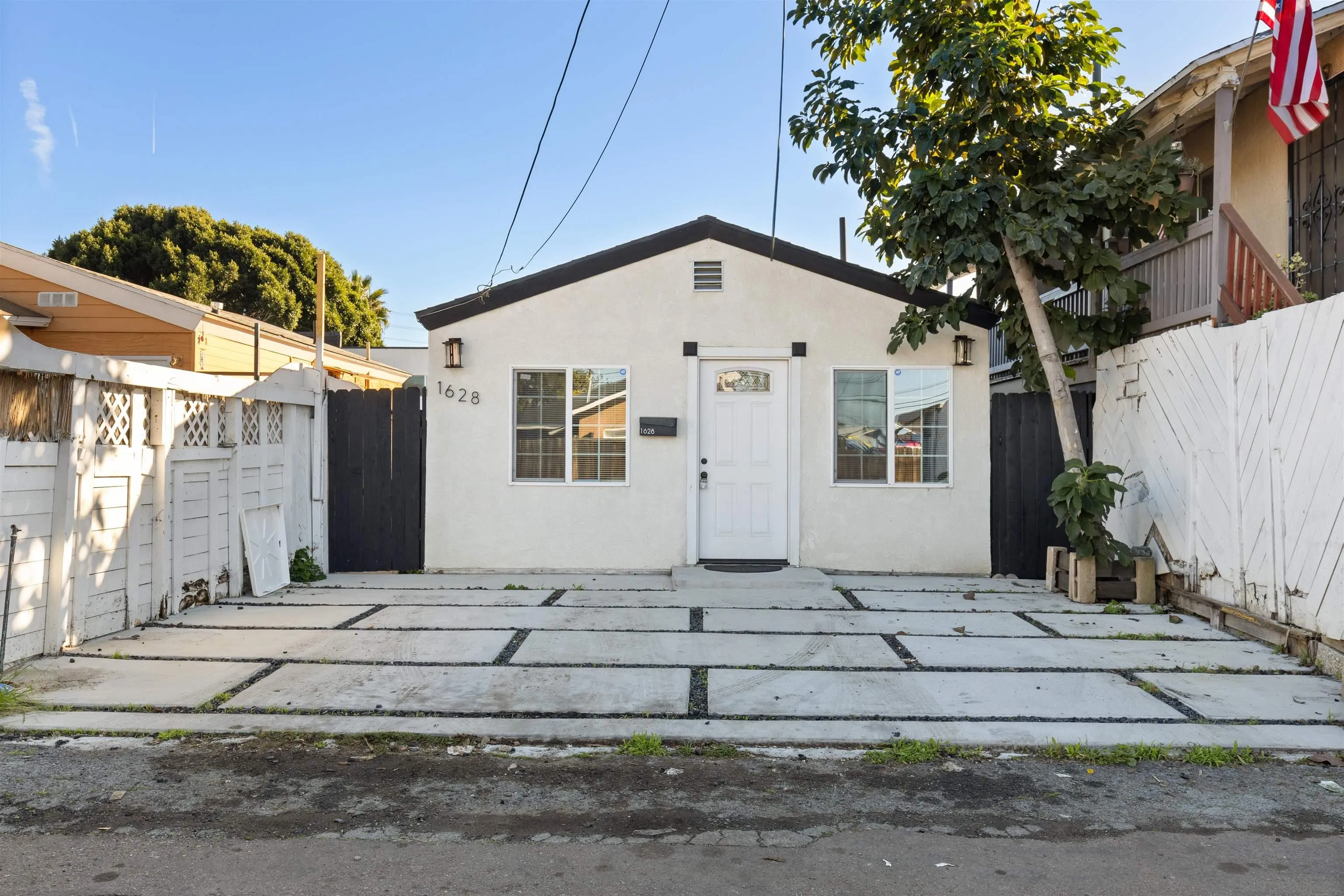 https://cdn.realtyfeed.com/cdn/127/260013562/63efc7e40a3a39a493eec4786794b3e6.webp
