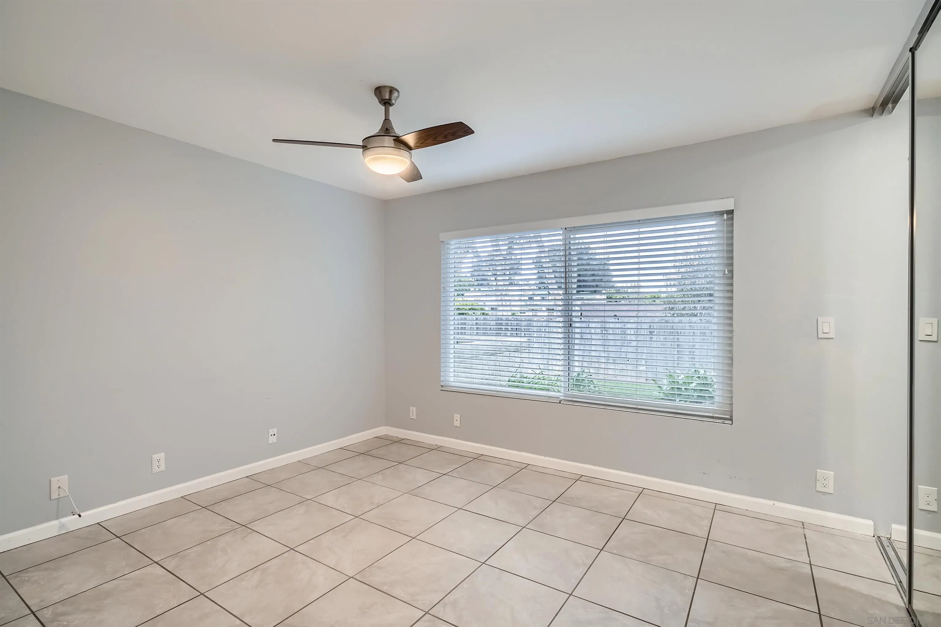 https://cdn.realtyfeed.com/cdn/127/260013563/503442f42cbfc3190ce43bab82287eca.webp