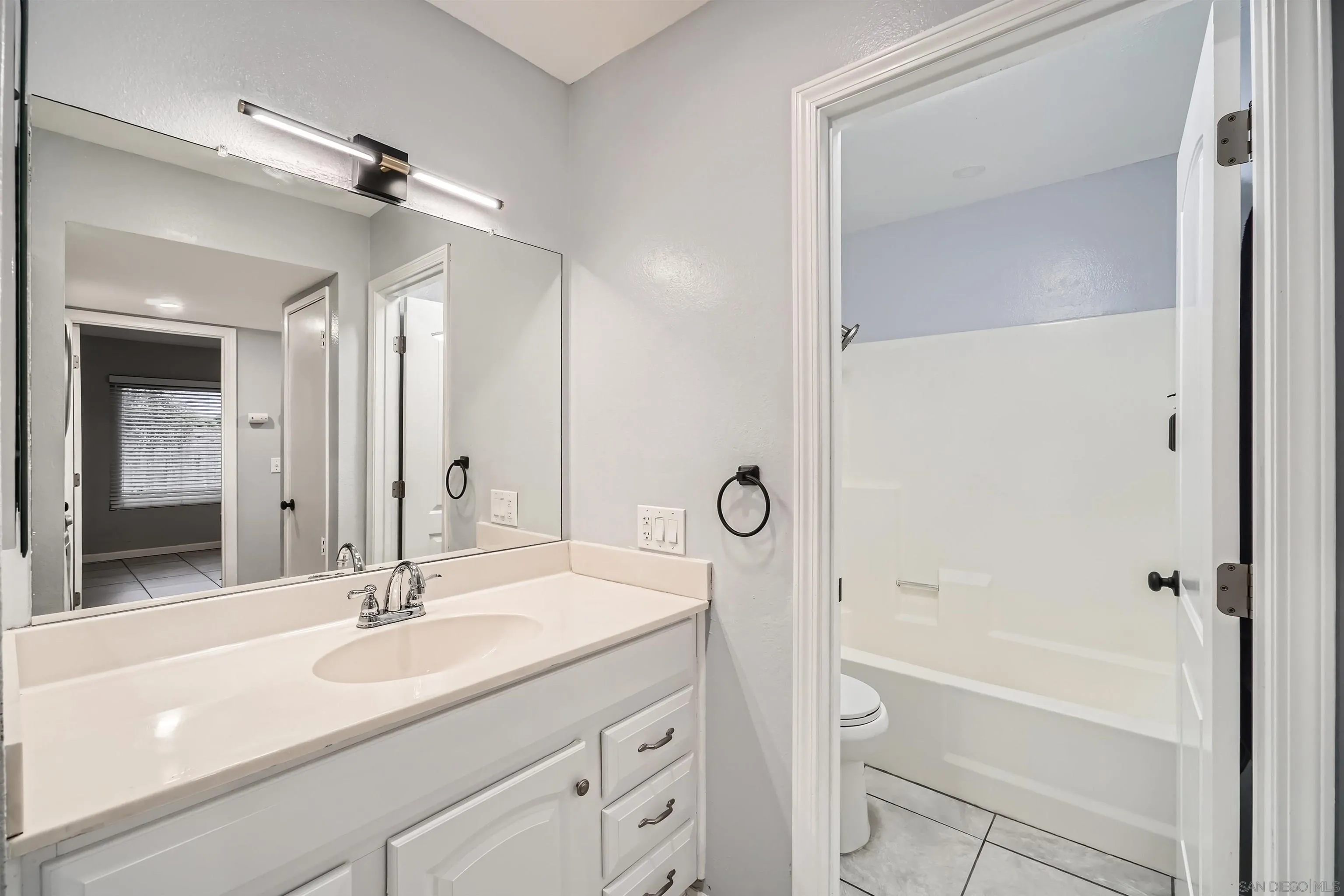 675 Diamond Way Unit 137, Vista, CA 92083 - Photo 5 of 11, Vista, CA