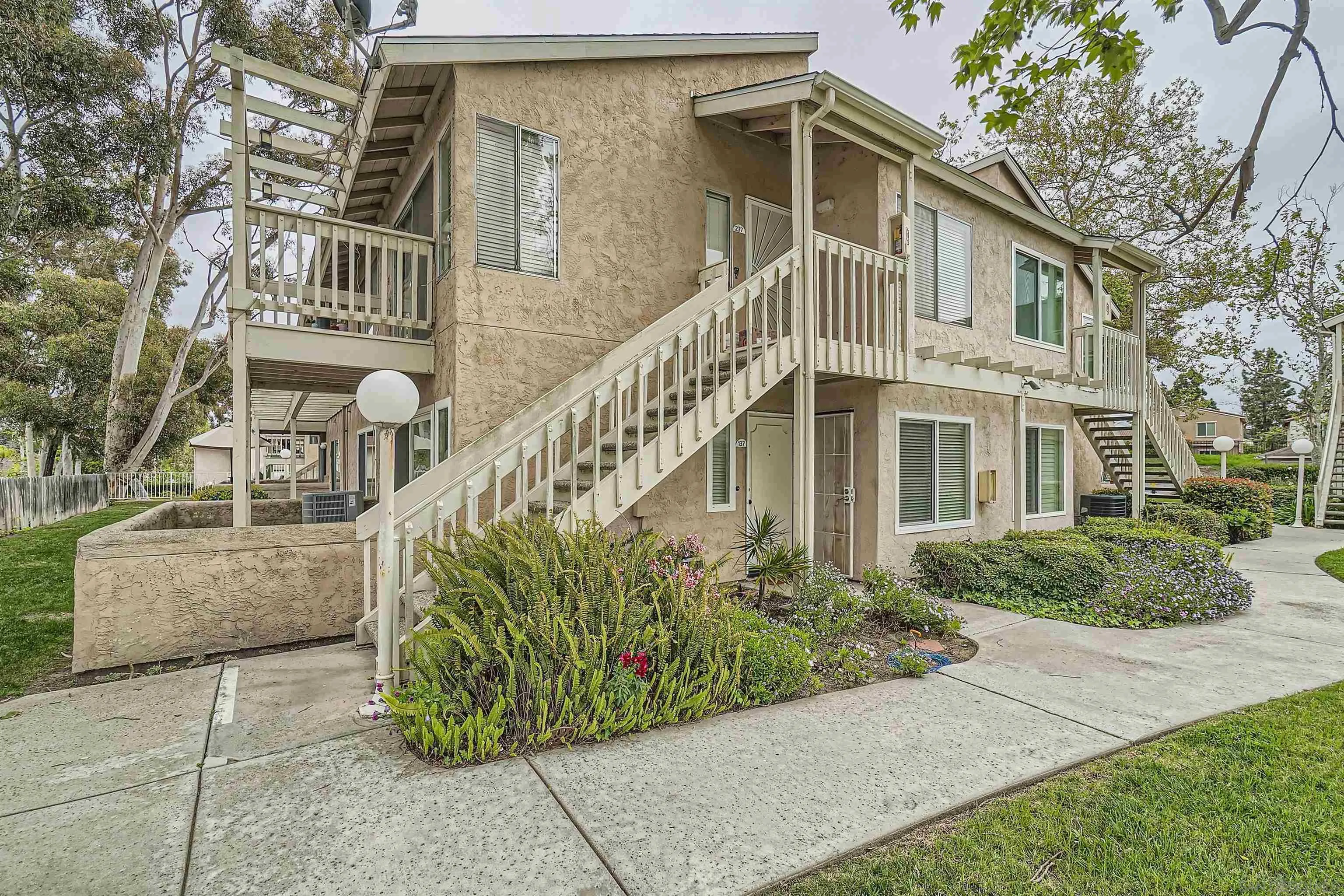 675 Diamond Way Unit 137, Vista, CA 92083 - Main photo, Vista, CA