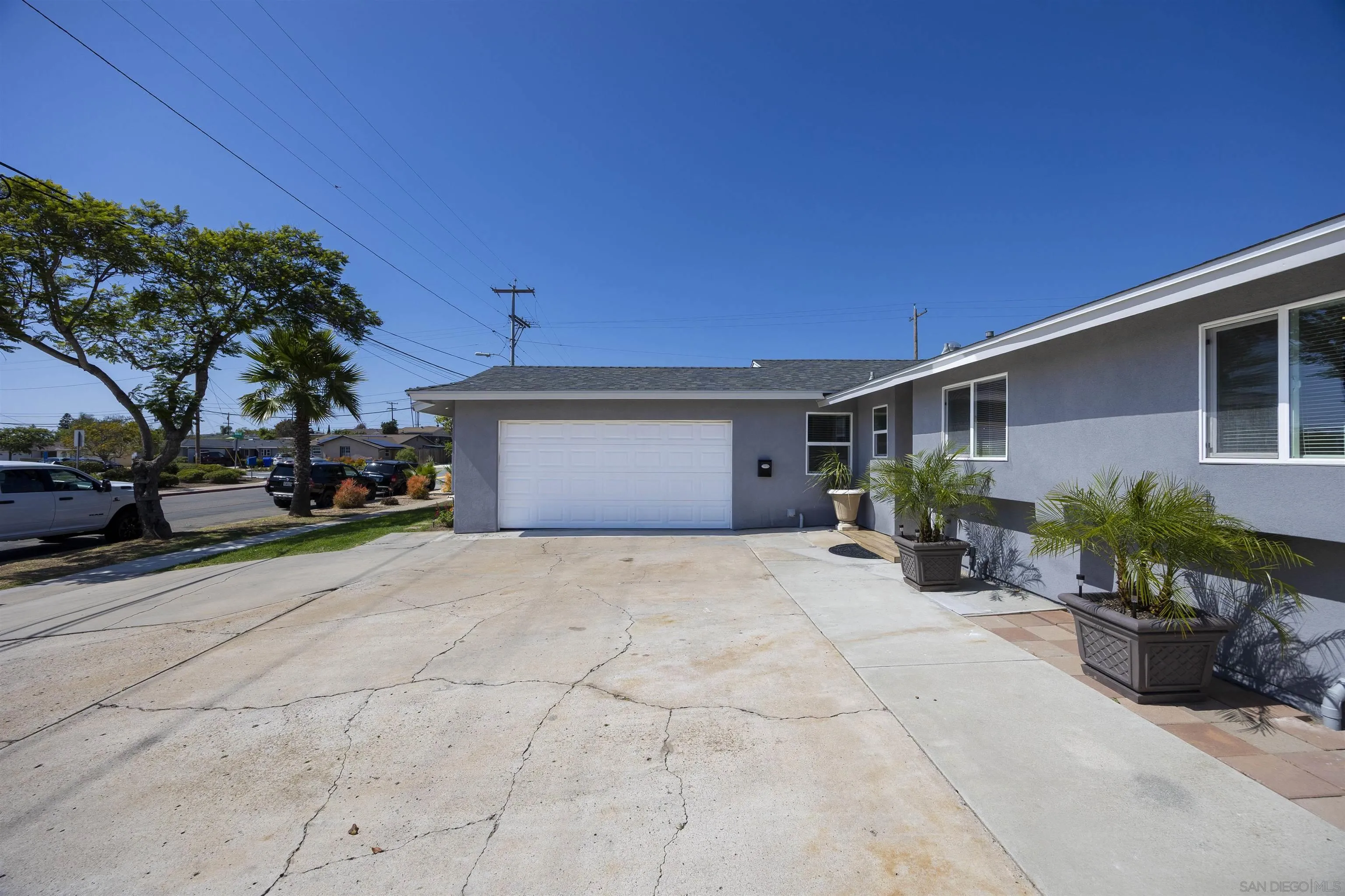 https://cdn.realtyfeed.com/cdn/127/260013564/1d64b6d115582a0237d19b07f874a853.webp
