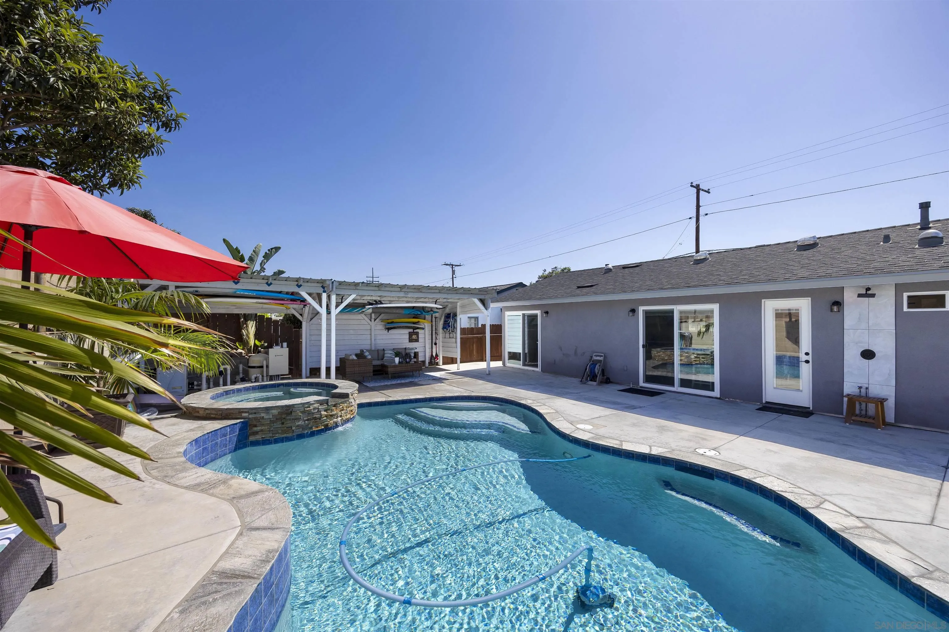 https://cdn.realtyfeed.com/cdn/127/260013564/676ced5fc0c80ae0aba9ff8c0ed5a3eb.webp