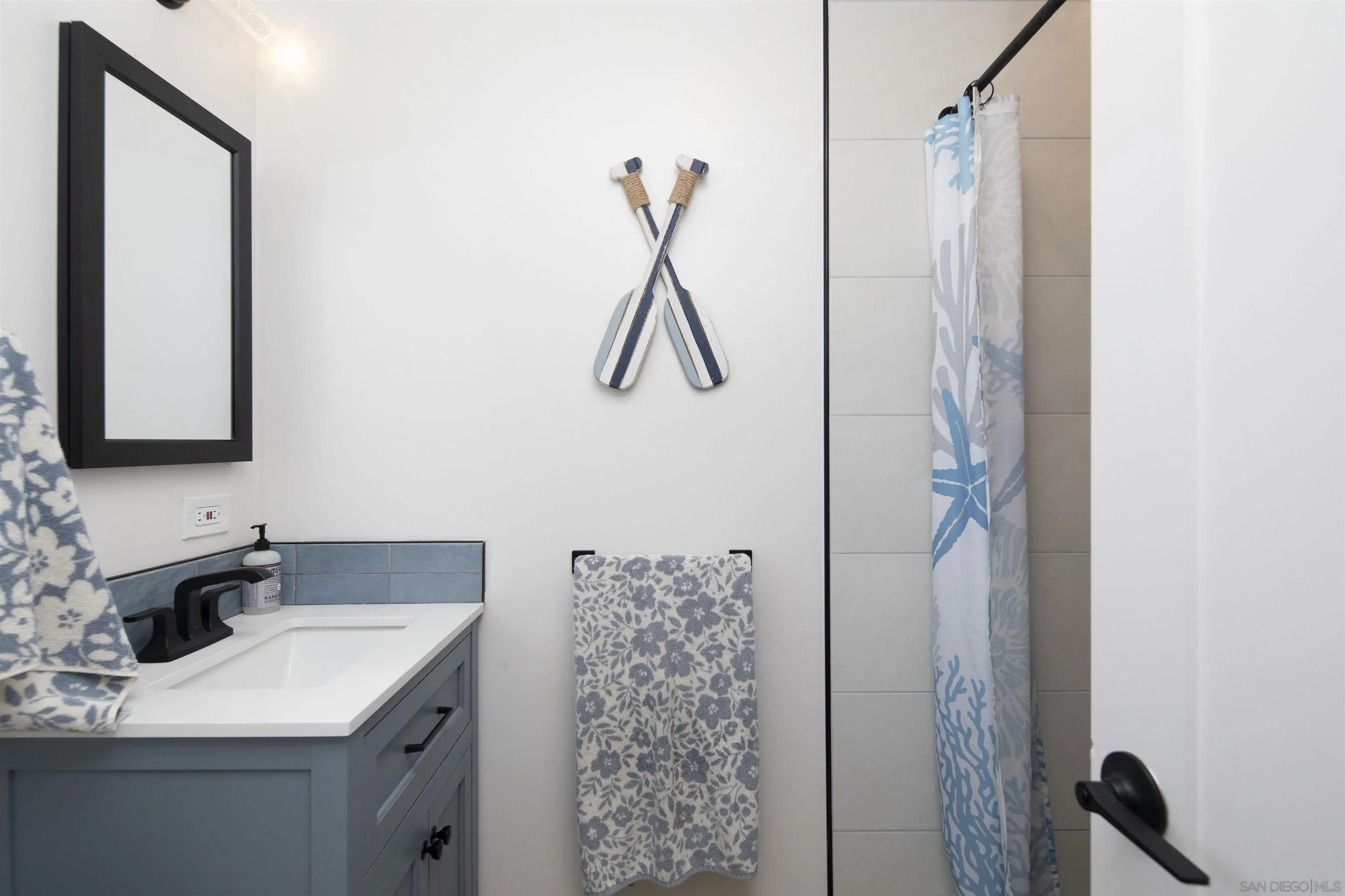 https://cdn.realtyfeed.com/cdn/127/260013564/6d9ec0961e101b4d04899ca570e38561.webp