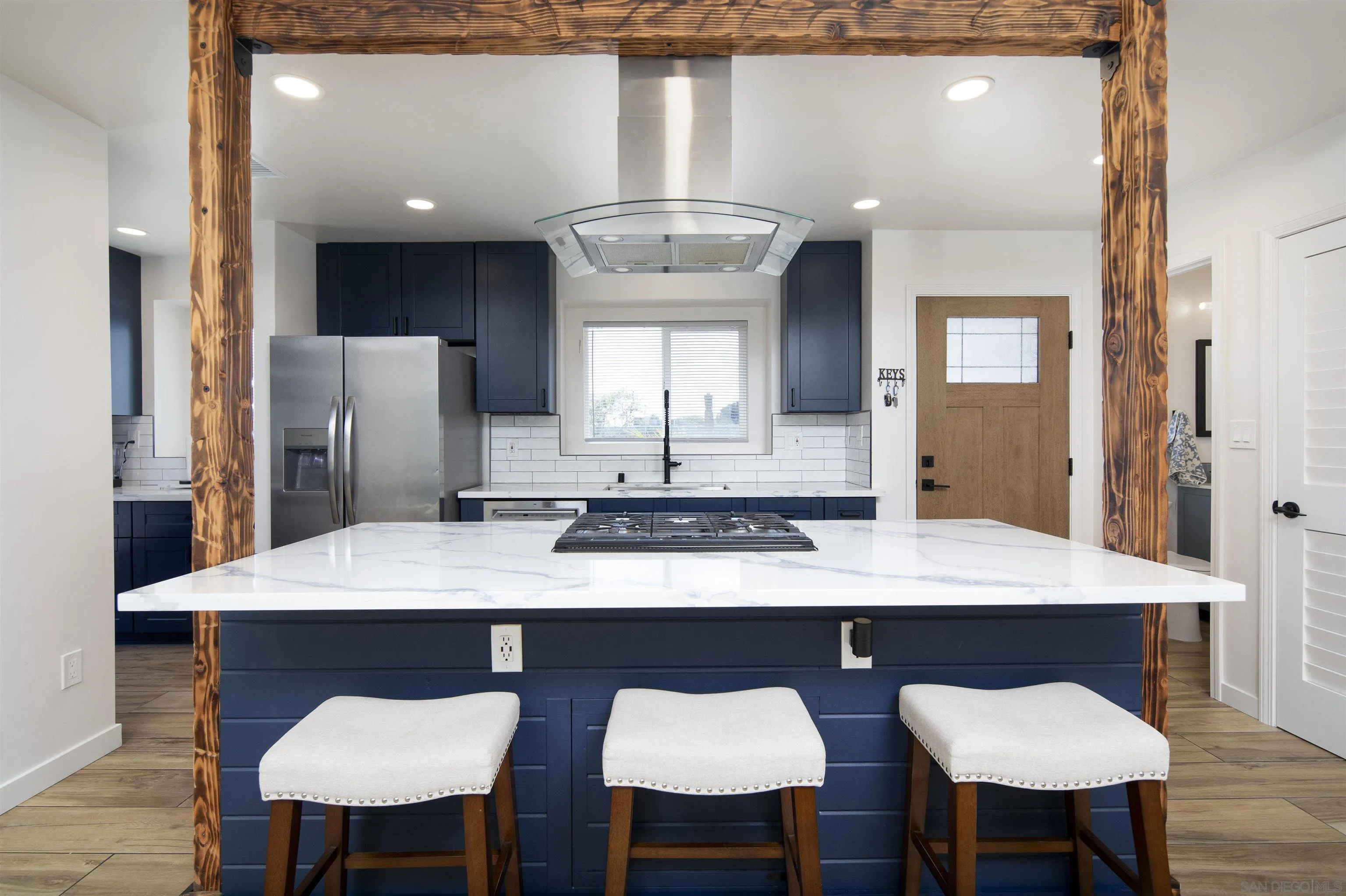 https://cdn.realtyfeed.com/cdn/127/260013564/86024c0095cce0e915f3c2f299dce8e8.webp