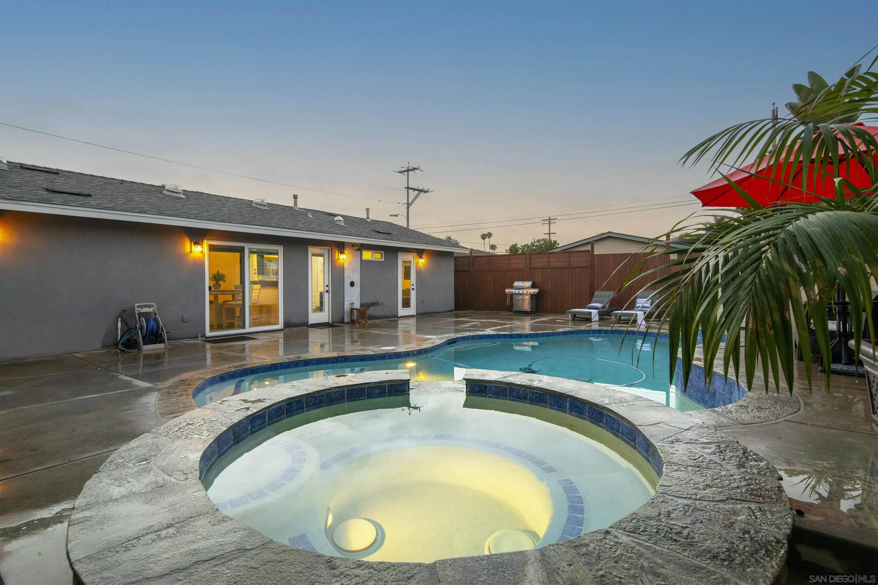 https://cdn.realtyfeed.com/cdn/127/260013564/952a8c7a381ec430fa9a97bbaf58a18c.webp