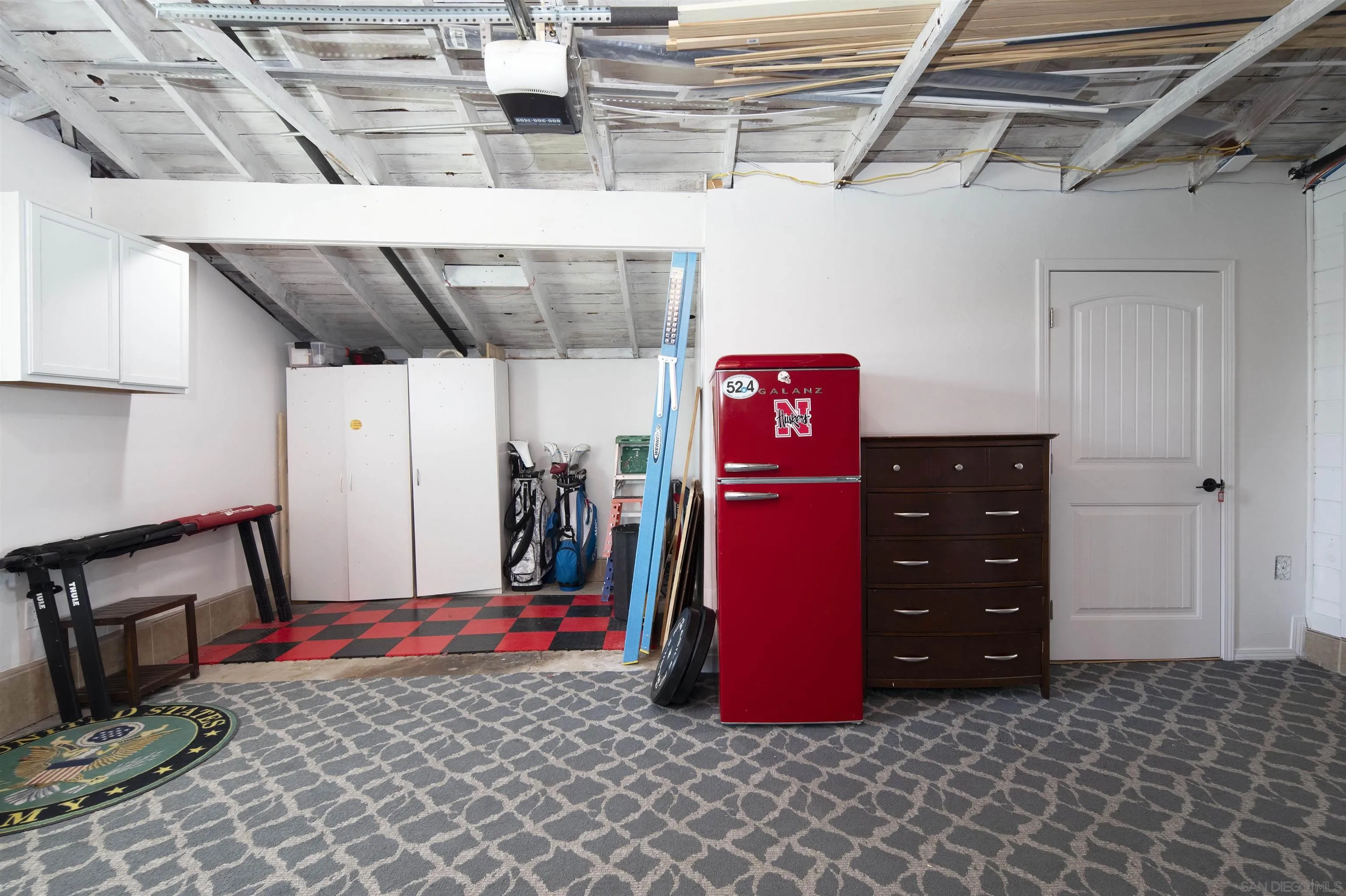 https://cdn.realtyfeed.com/cdn/127/260013564/cb2b5d88db28ee16c9998e76f2face34.webp