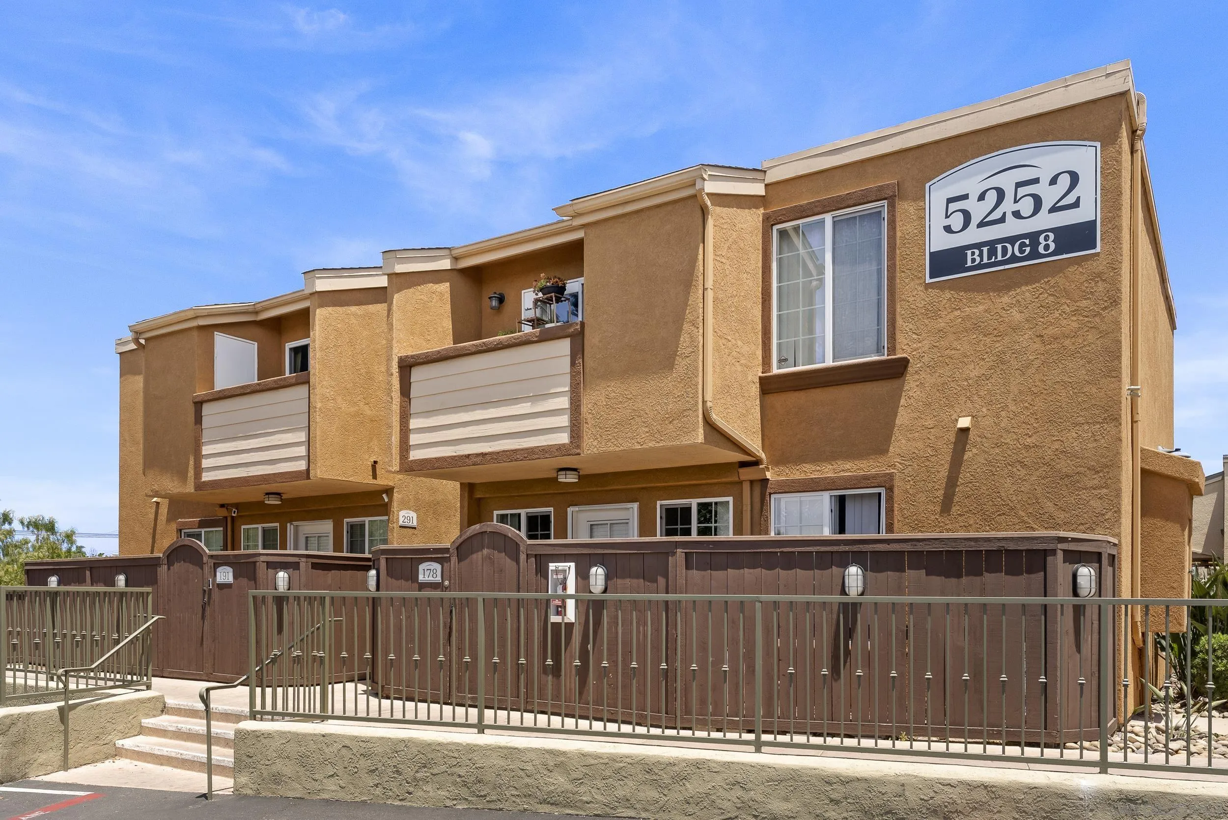 Photo #2: 260013567 Listing: Photo #2