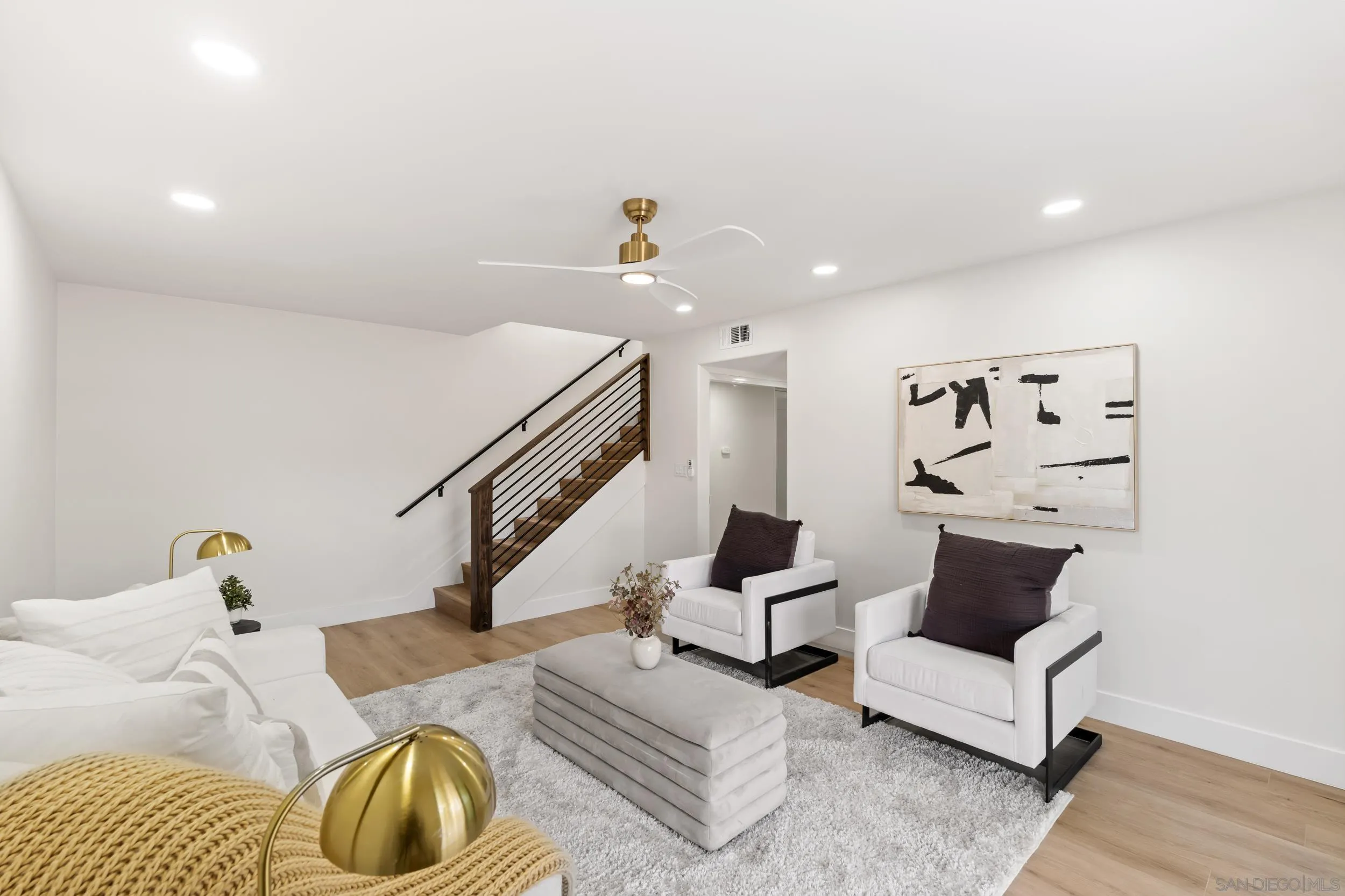 https://cdn.realtyfeed.com/cdn/127/260013568/1e768ba2f0c4a1c6996c92c2ca6b5a1b.webp
