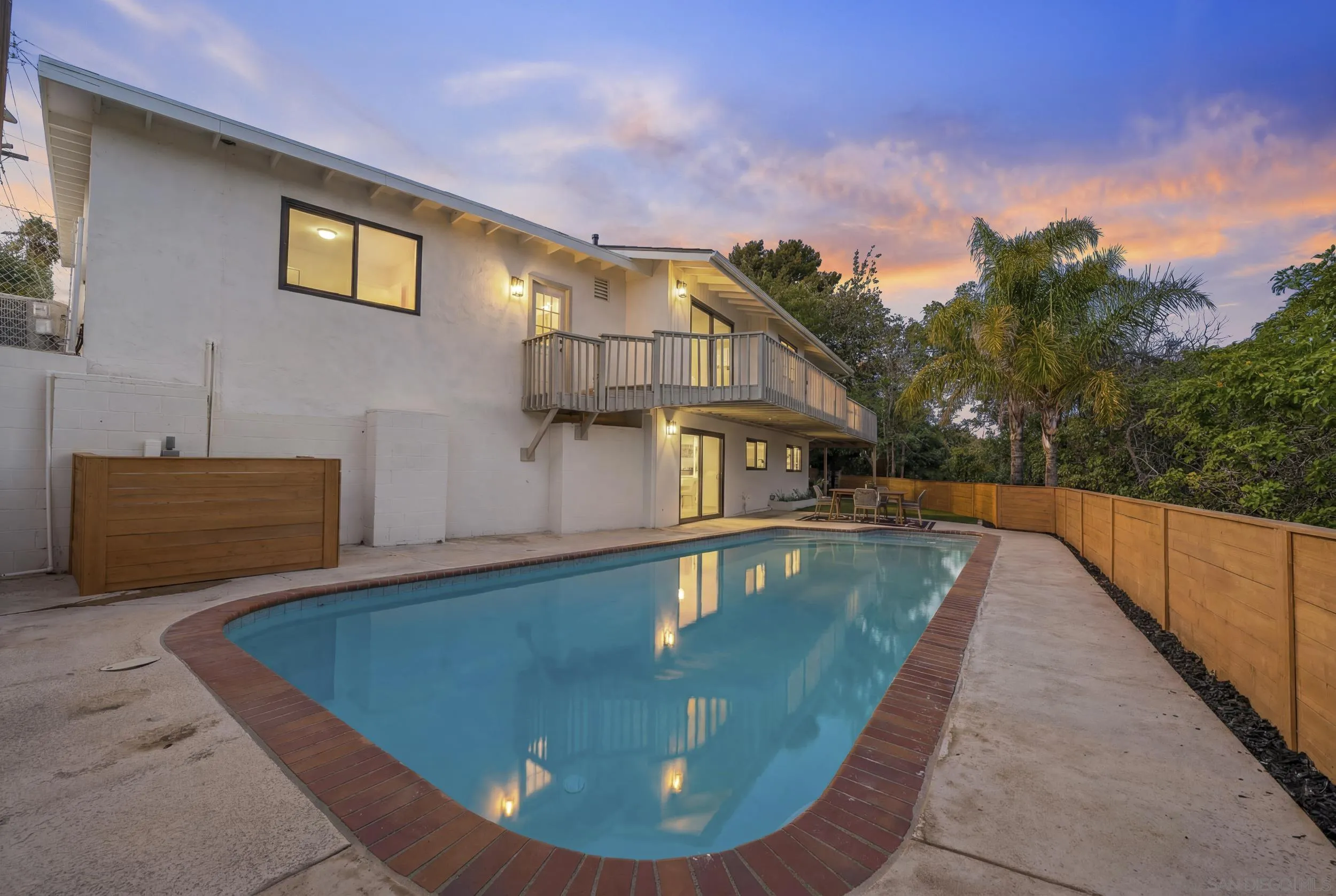 https://cdn.realtyfeed.com/cdn/127/260013568/6655aeb87dd595d38c951766670626a4.webp
