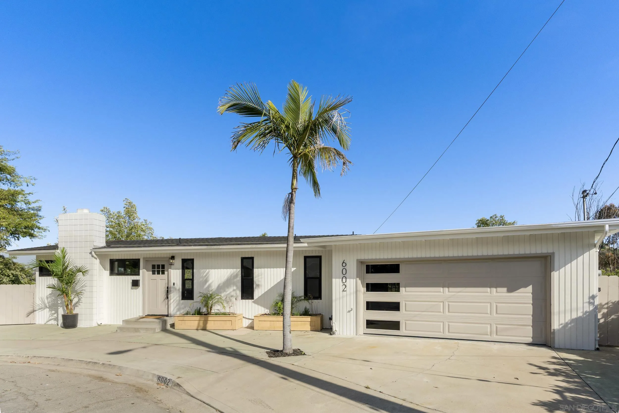 https://cdn.realtyfeed.com/cdn/127/260013568/811f6e5b0c16fde31f5d2ebfd8c878c3.webp