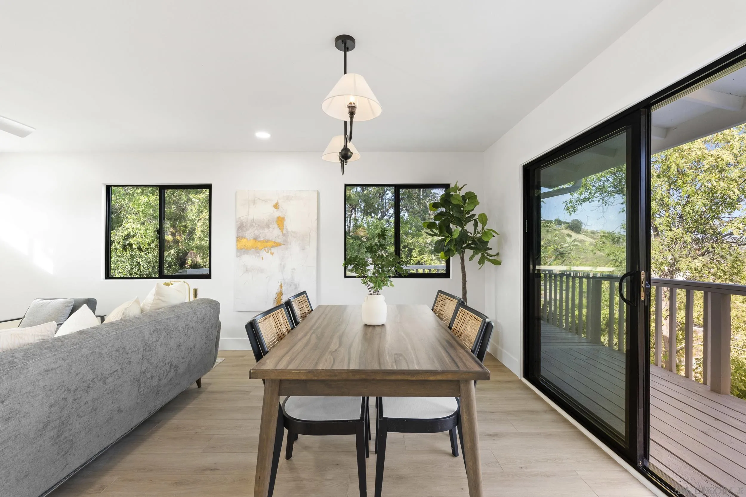 https://cdn.realtyfeed.com/cdn/127/260013568/96358e711d41b69814db3c02210c774e.webp